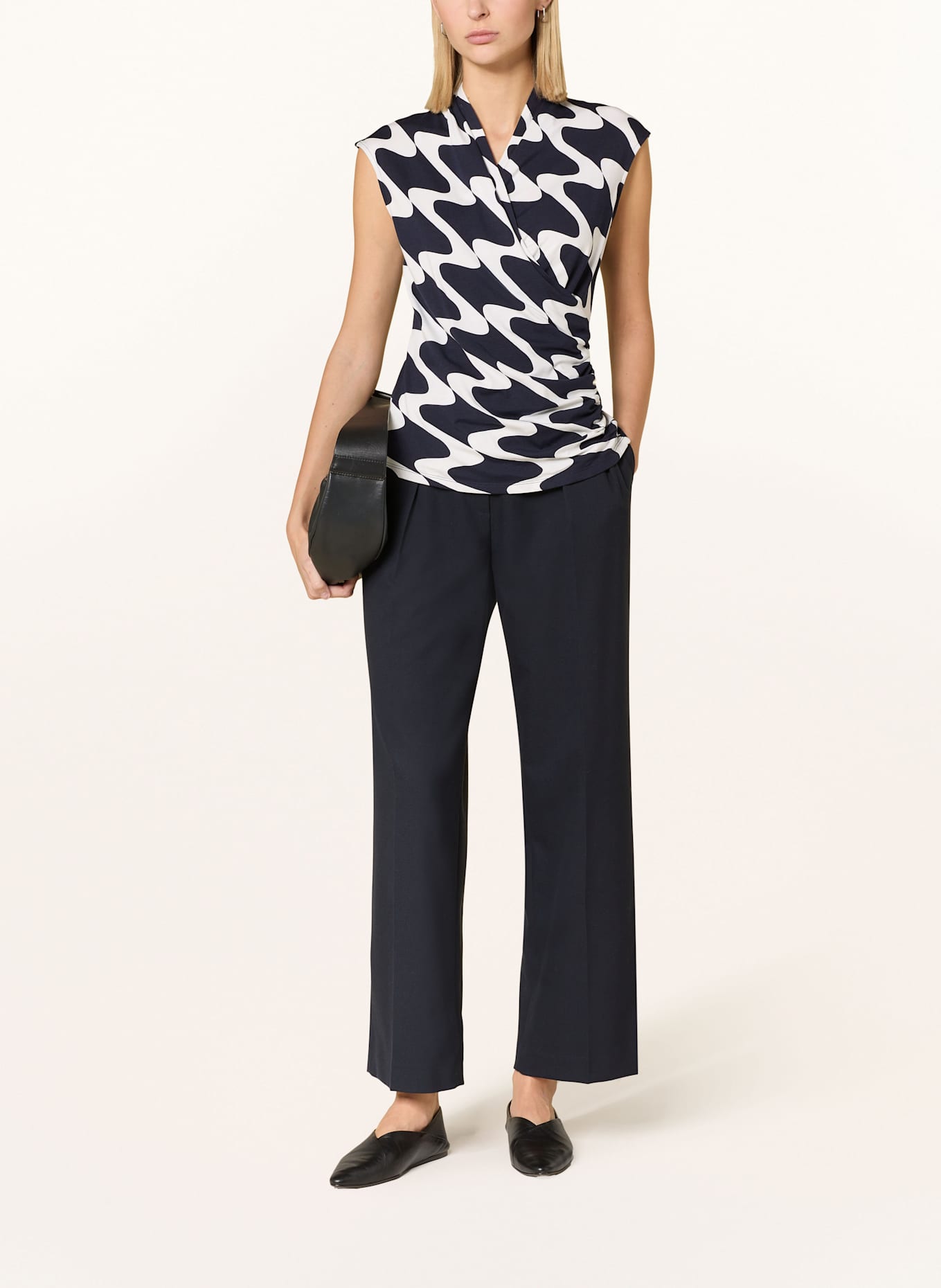 Phase Eight Halenkový top MALEAH z žerzejového materiálu: TMAVĚ MODRÁ / BÍLÁ