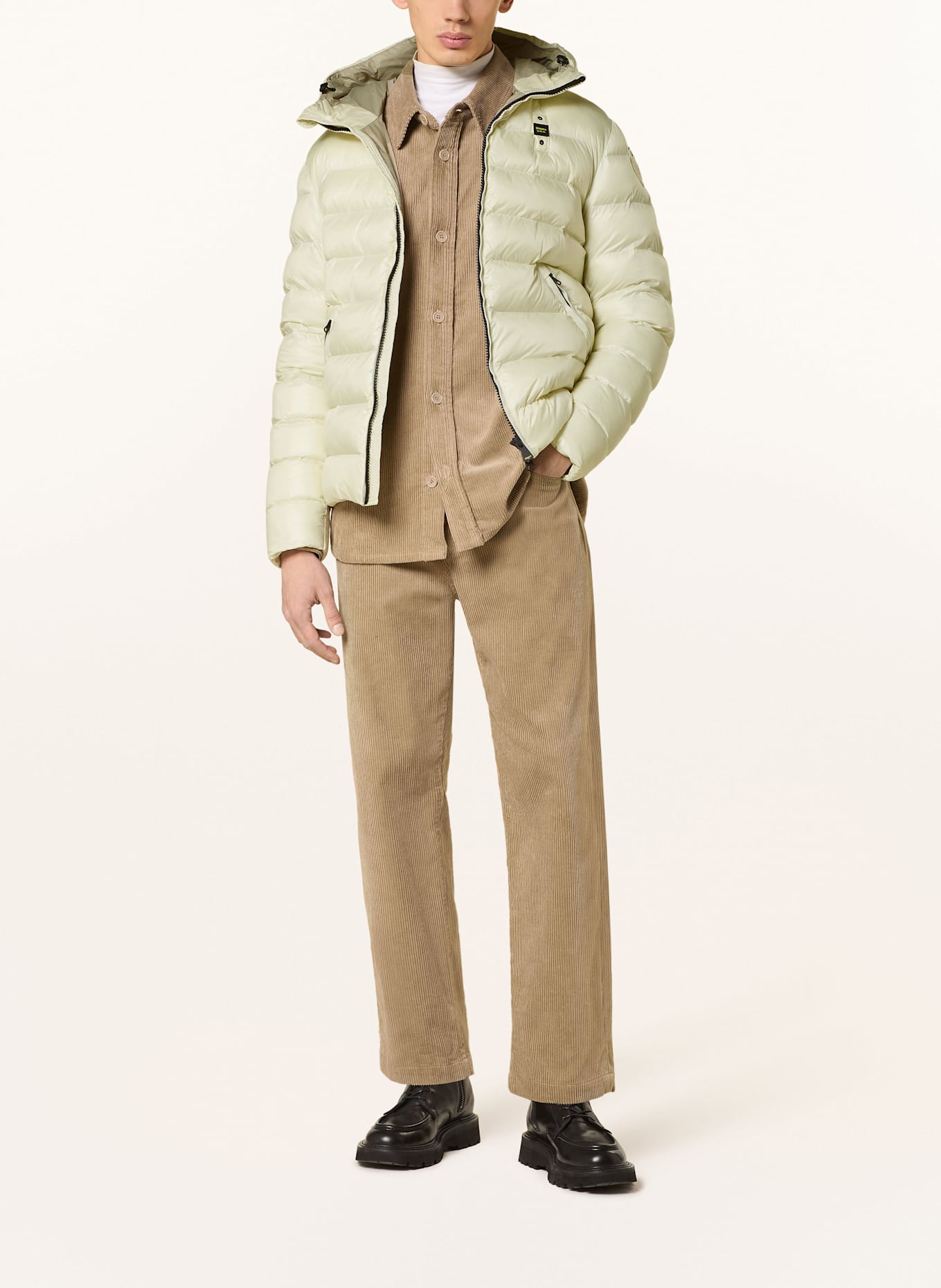 Blauer Steppjacke: ECRU