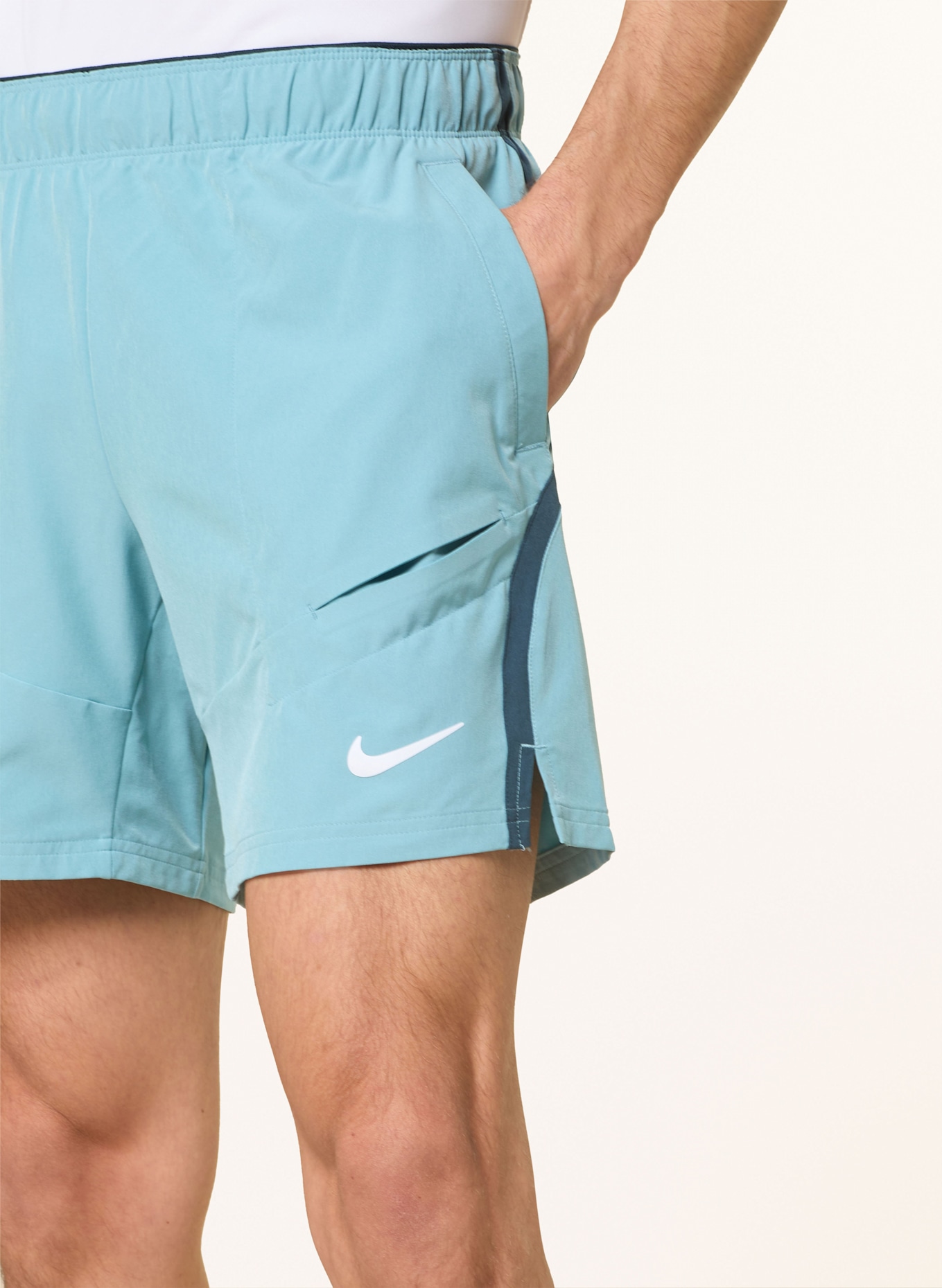 Nike Tennisshorts COURT ADVANTAGE in türkis/ petrol