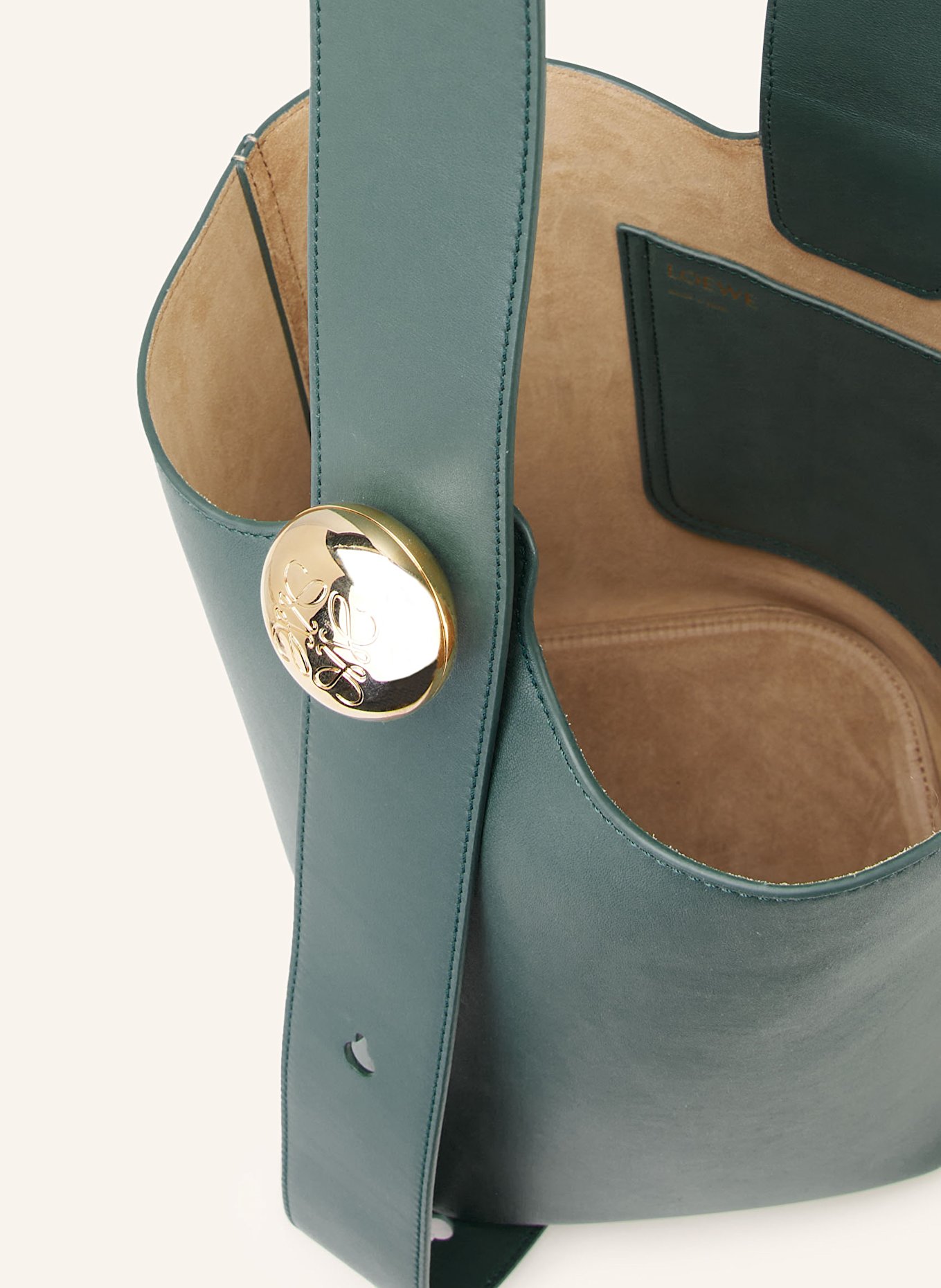 LOEWE Handtasche PEBBLE BUCKET MEDIUM: PETROL