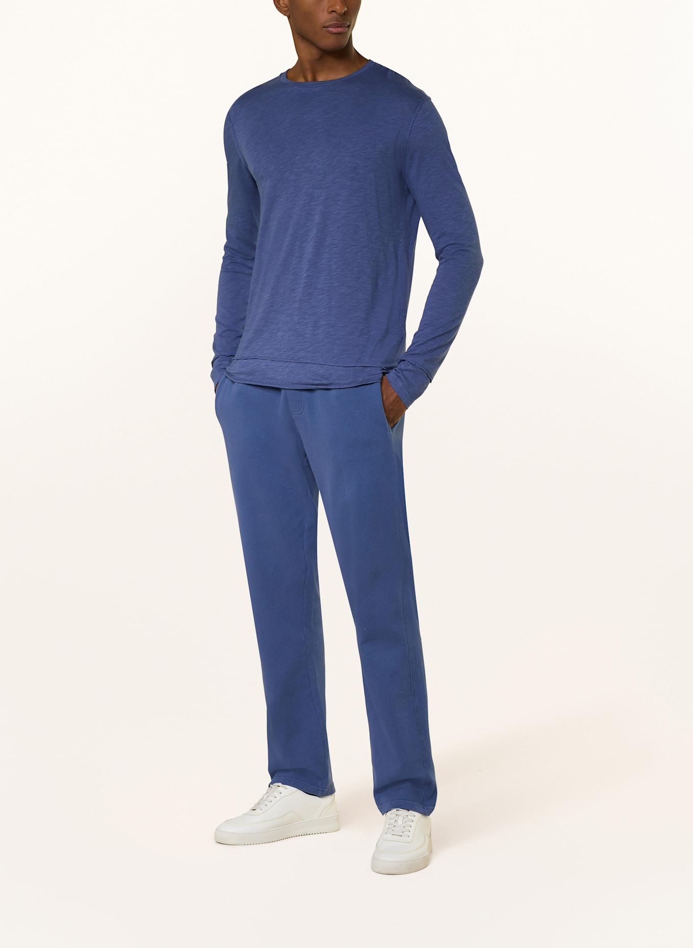 Juvia Longsleeve: BLAU