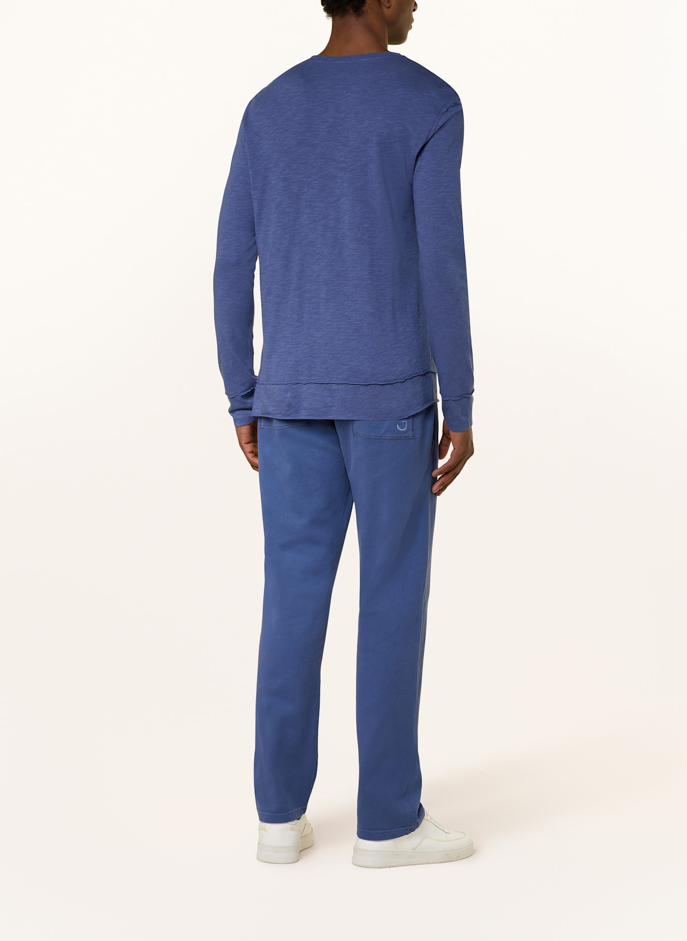 Juvia Longsleeve: BLAU