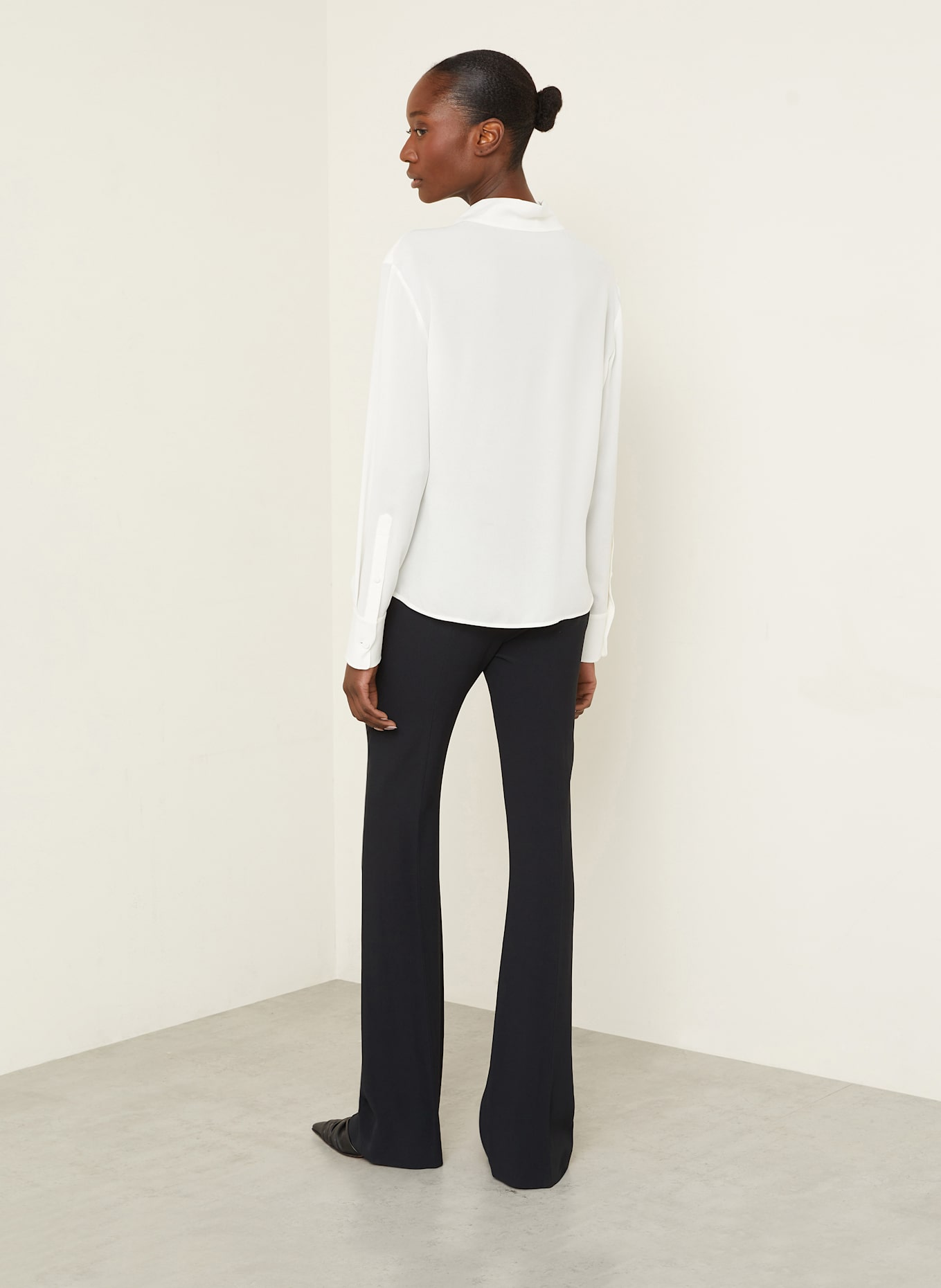McQUEEN Seidenbluse mit Schluppe: ECRU