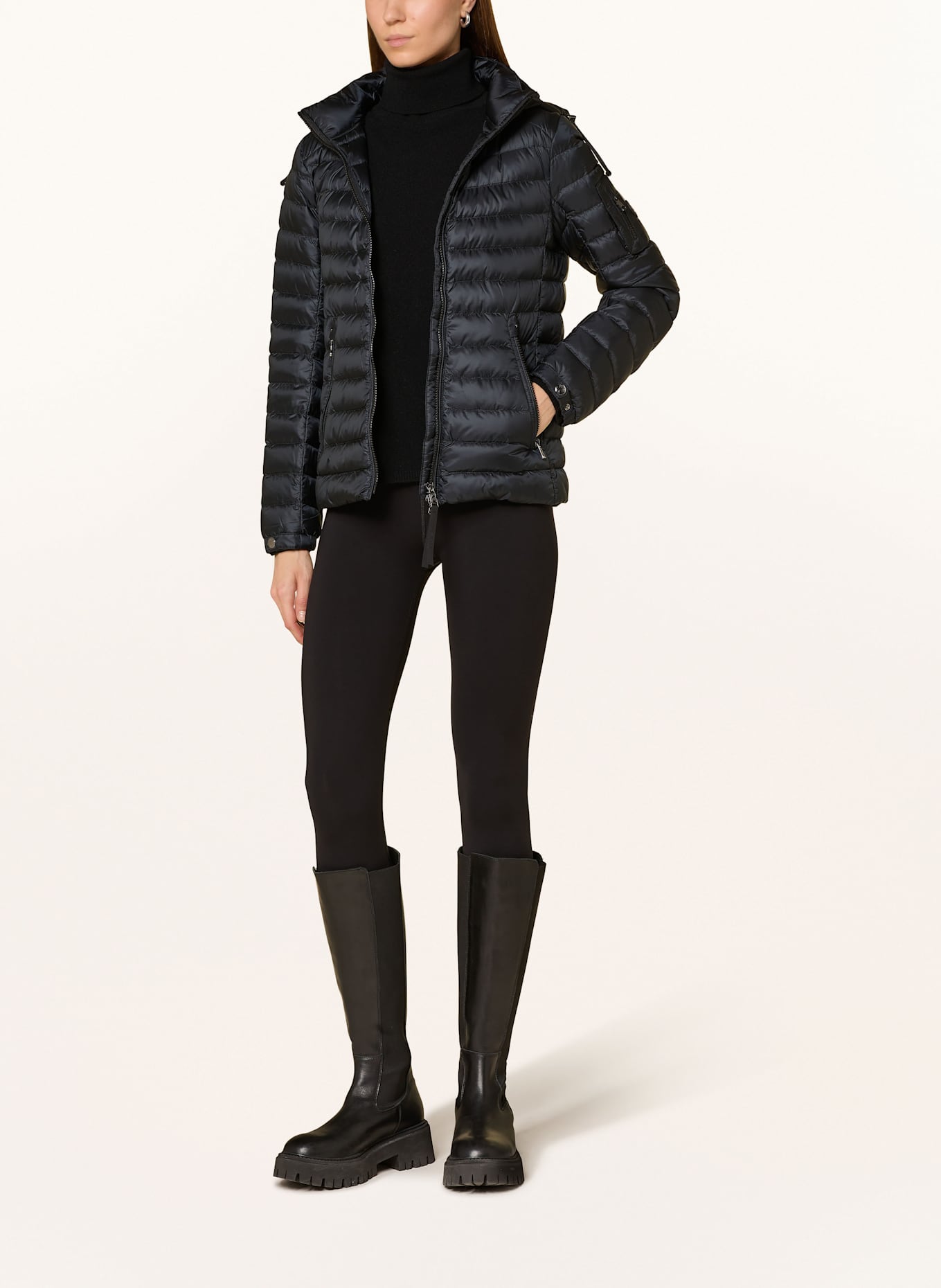 BOGNER Péřová bunda FARAH s odnímatelnou kapucí: ČERNÁ