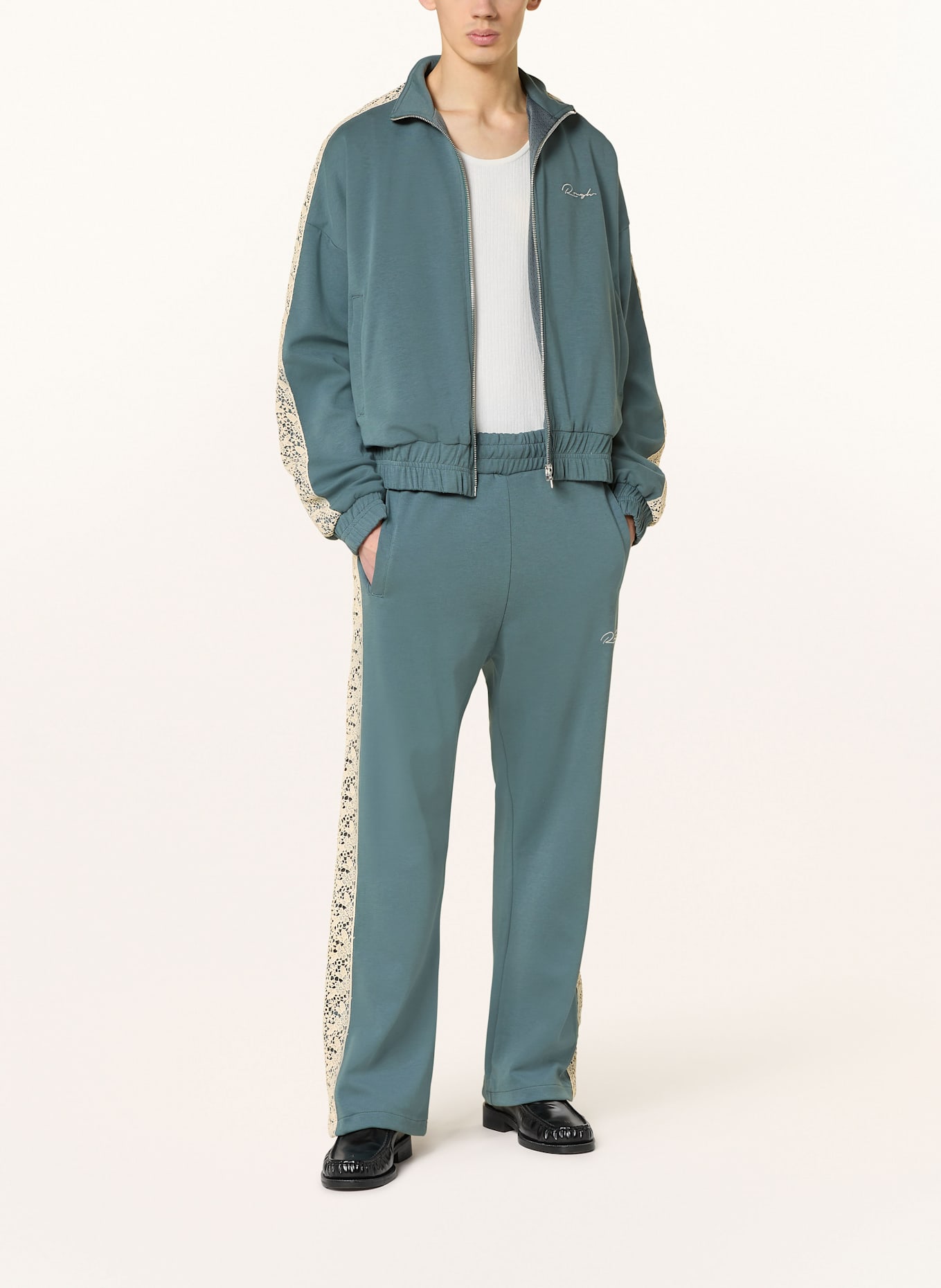 rough. Sweatpants mit Galonstreifen: PETROL