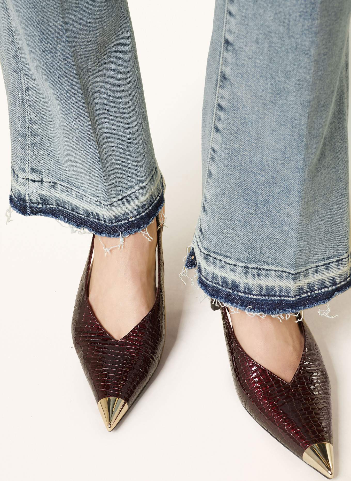 7 for all mankind Bootcut Jeans BOOTCUT TAILORLESS AMUSE ME WITH UNROLLED HEM: Amuse Me LIGHT BLUE