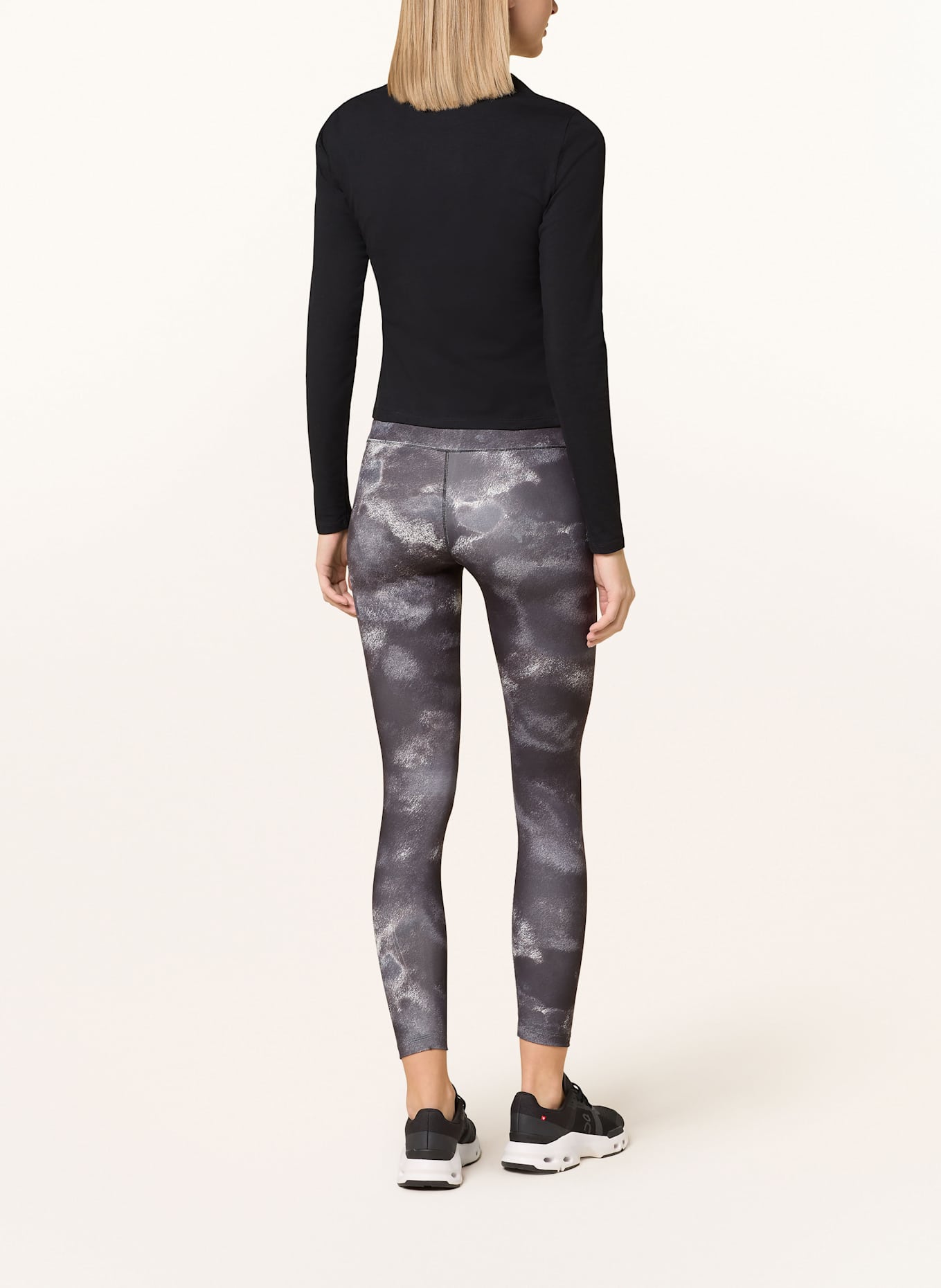 Sweaty Betty Longsleeve ESSENTIAL SCULPT: SCHWARZ