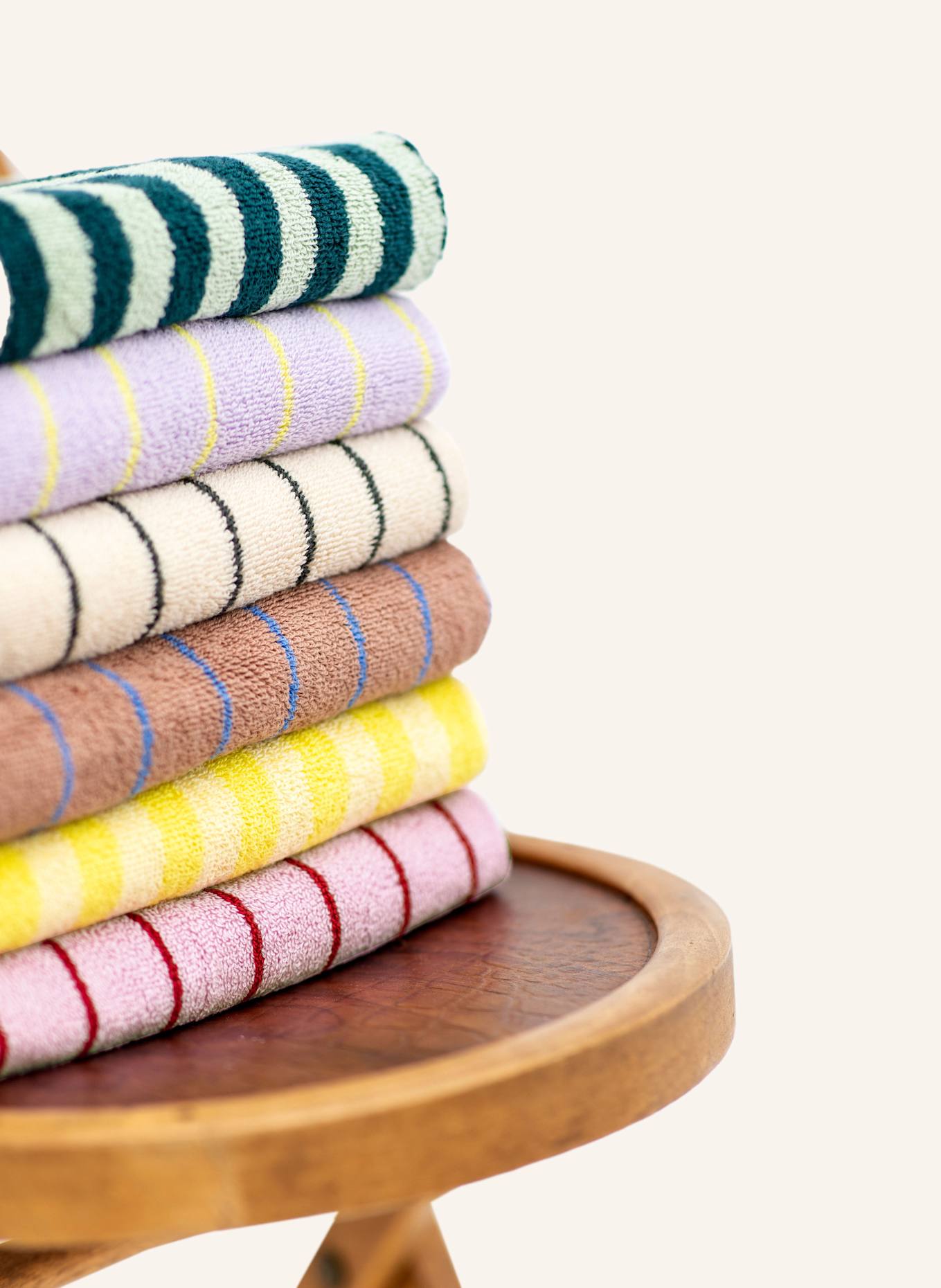 BONGUSTA Ručník NARAM: RŮŽOVÁ / TMAVĚ ČERVENÁ