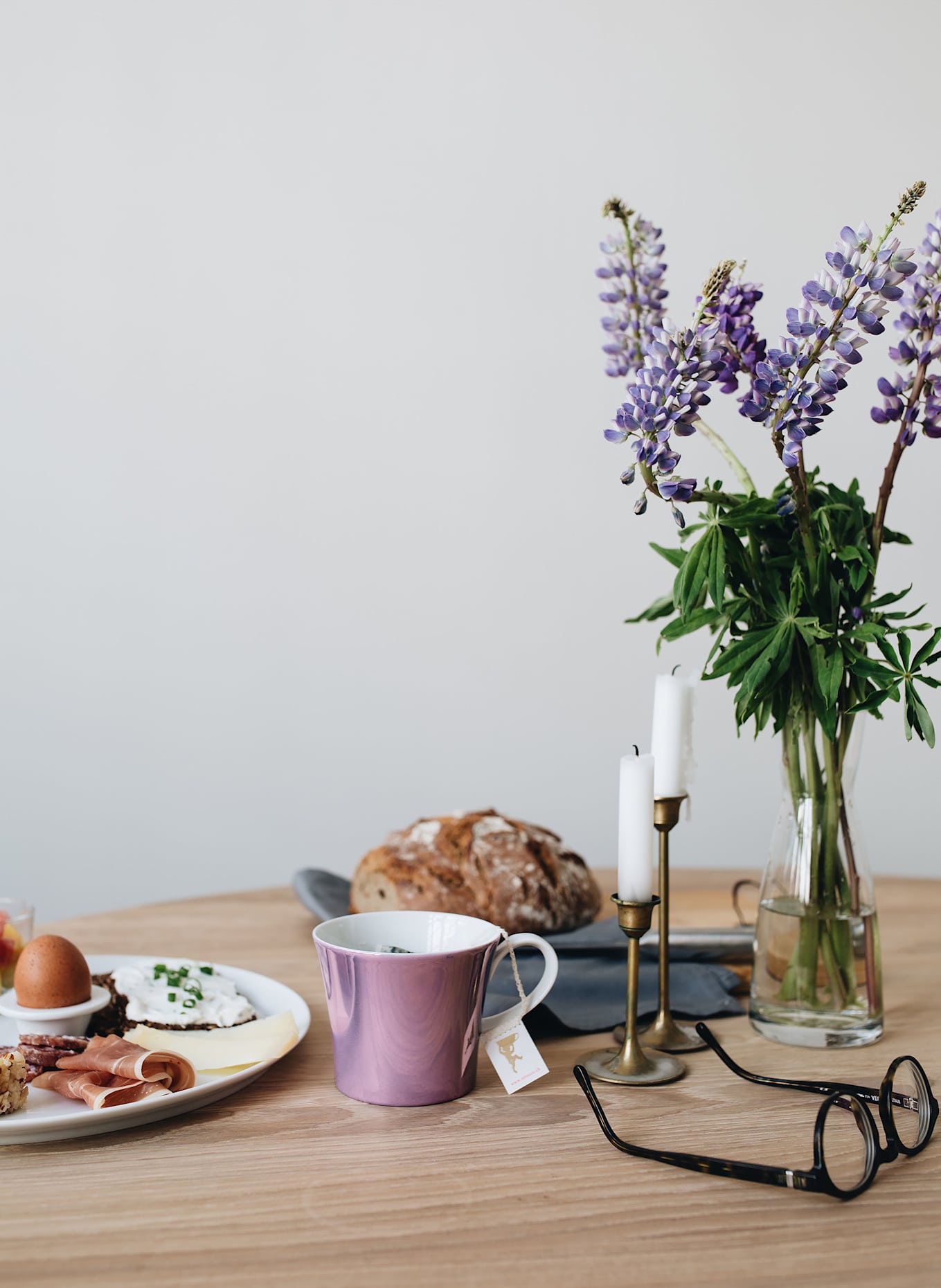 KPM BERLIN SCHÖNEBERG mug: NEON PURPLE