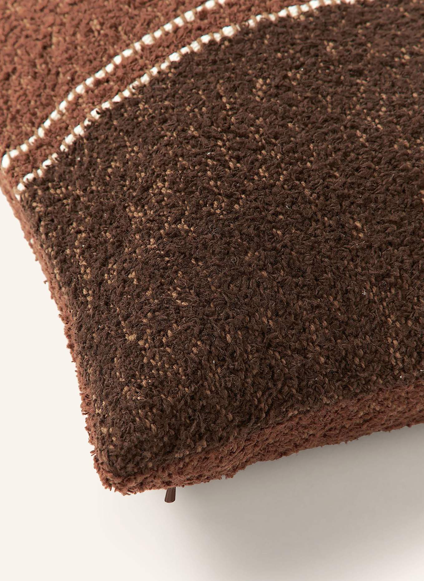 Westwing Collection Dekokissenhülle LAGO aus Tweed: BRAUN / DUNKELBRAUN