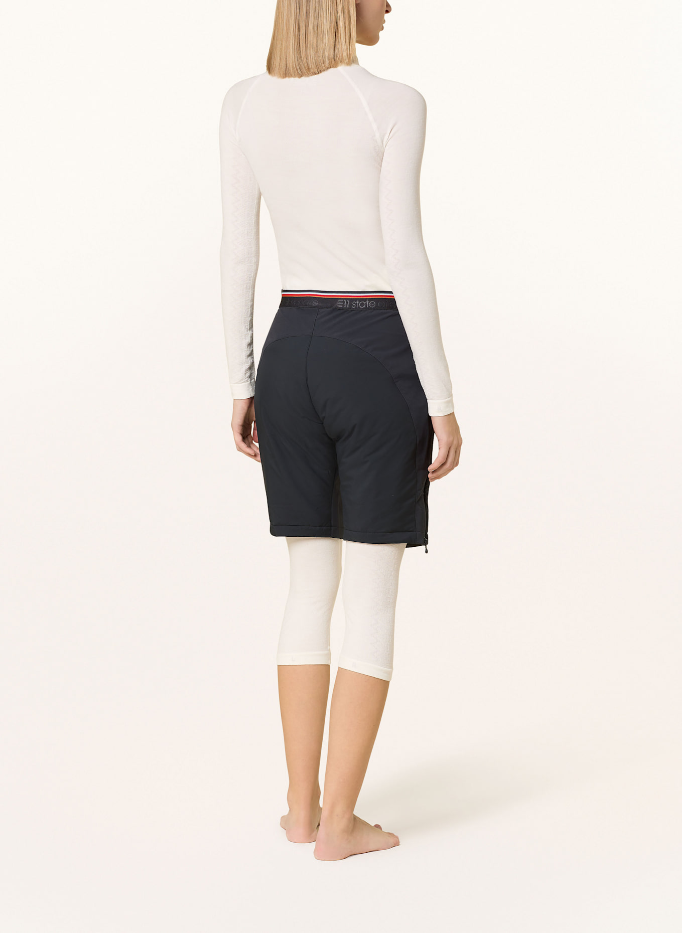 state of elevenate Short isolant TRANSITION: NOIR