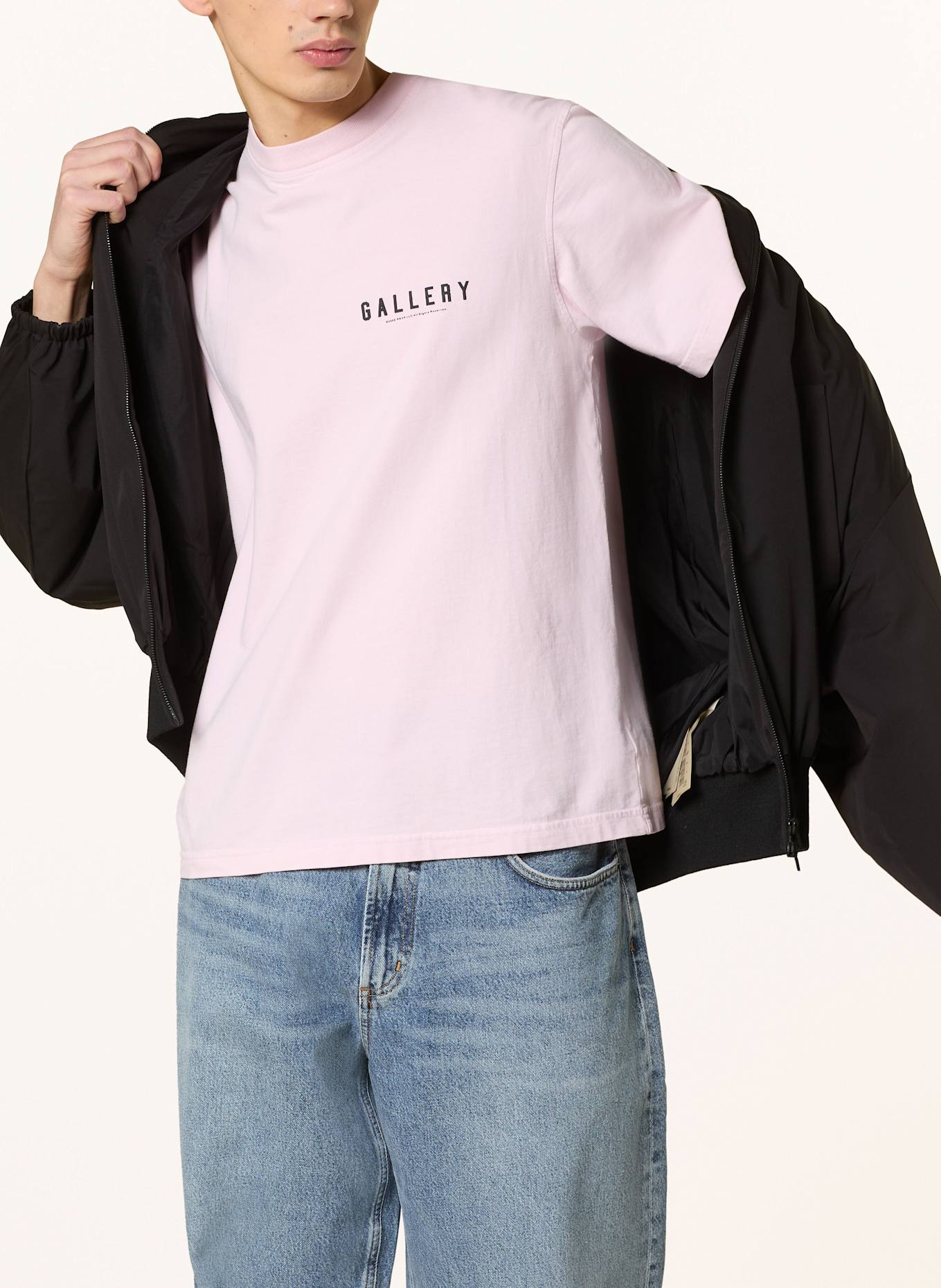 RSVP GALLERY T-shirt: MOCNORÓŻOWY / CZARNY