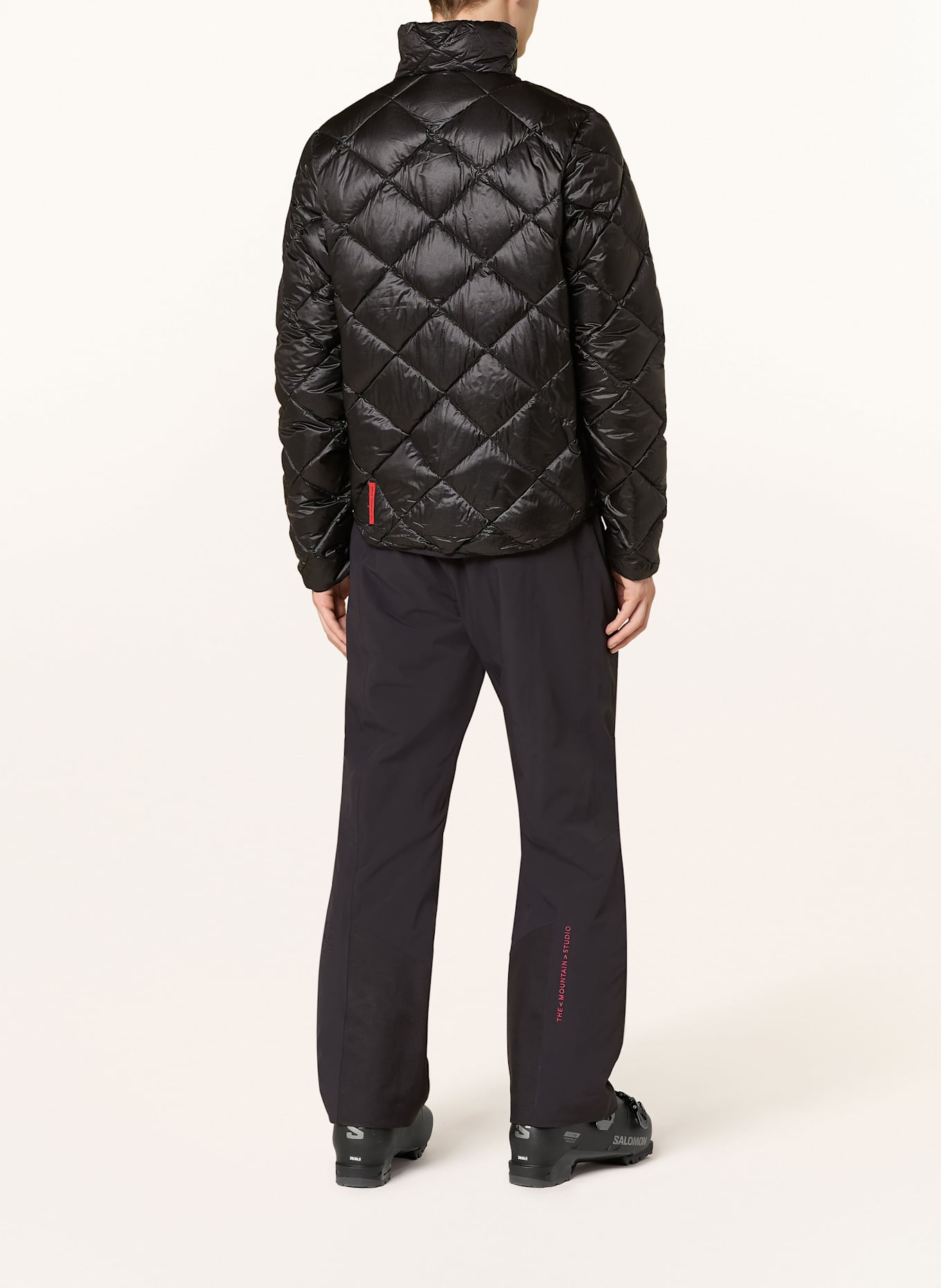 THE MOUNTAIN STUDIO Down jacket: BLACK