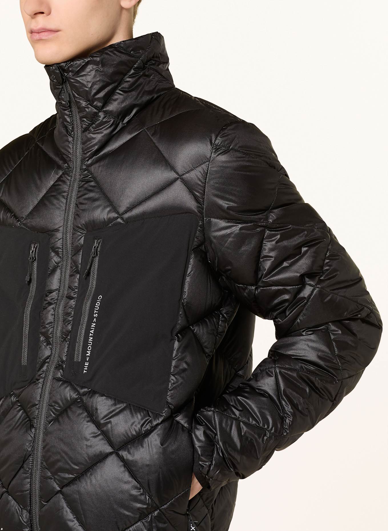 THE MOUNTAIN STUDIO Down jacket: BLACK