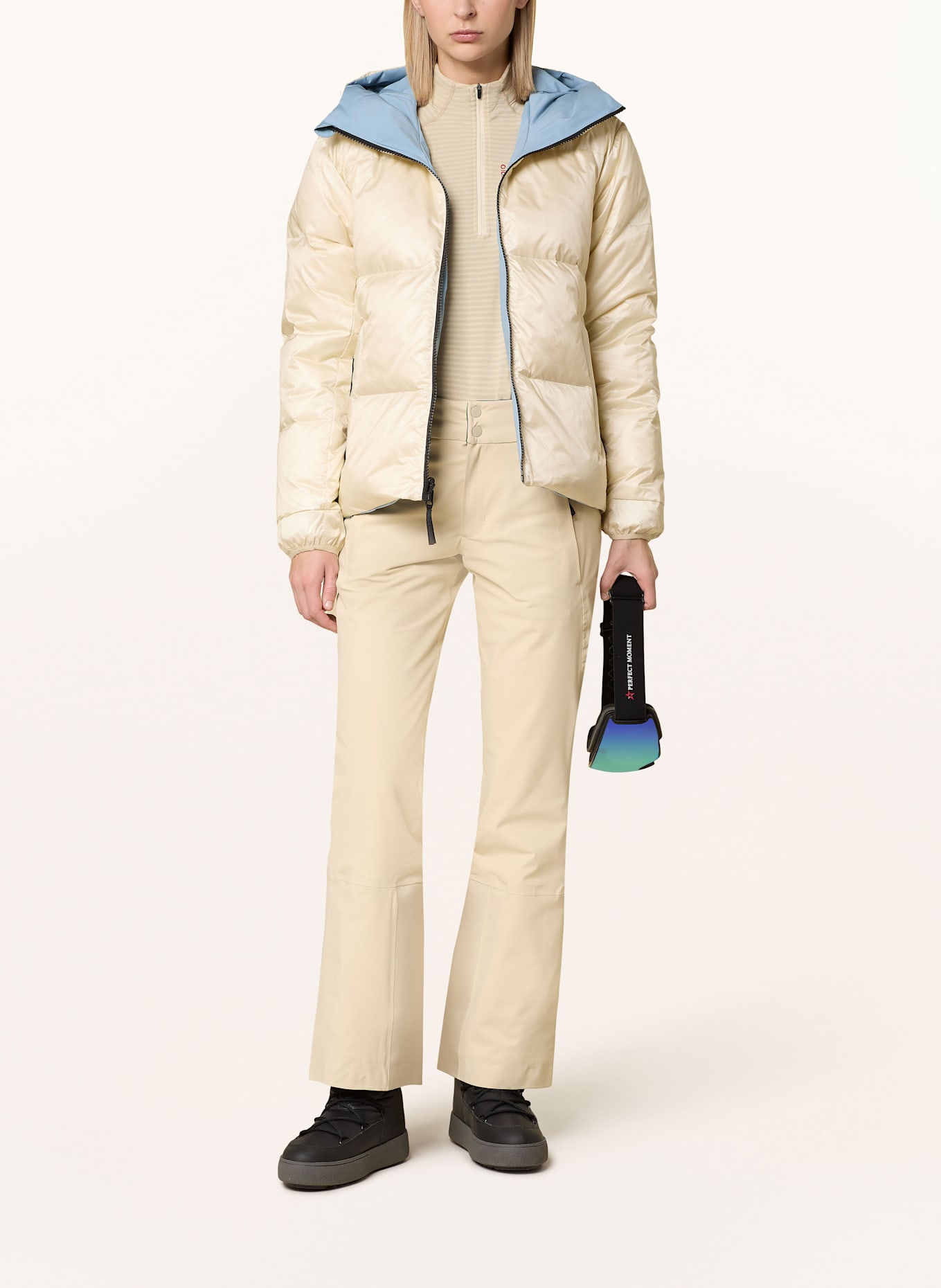 THE MOUNTAIN STUDIO Daunen-Skijacke: HELLBLAU / BEIGE