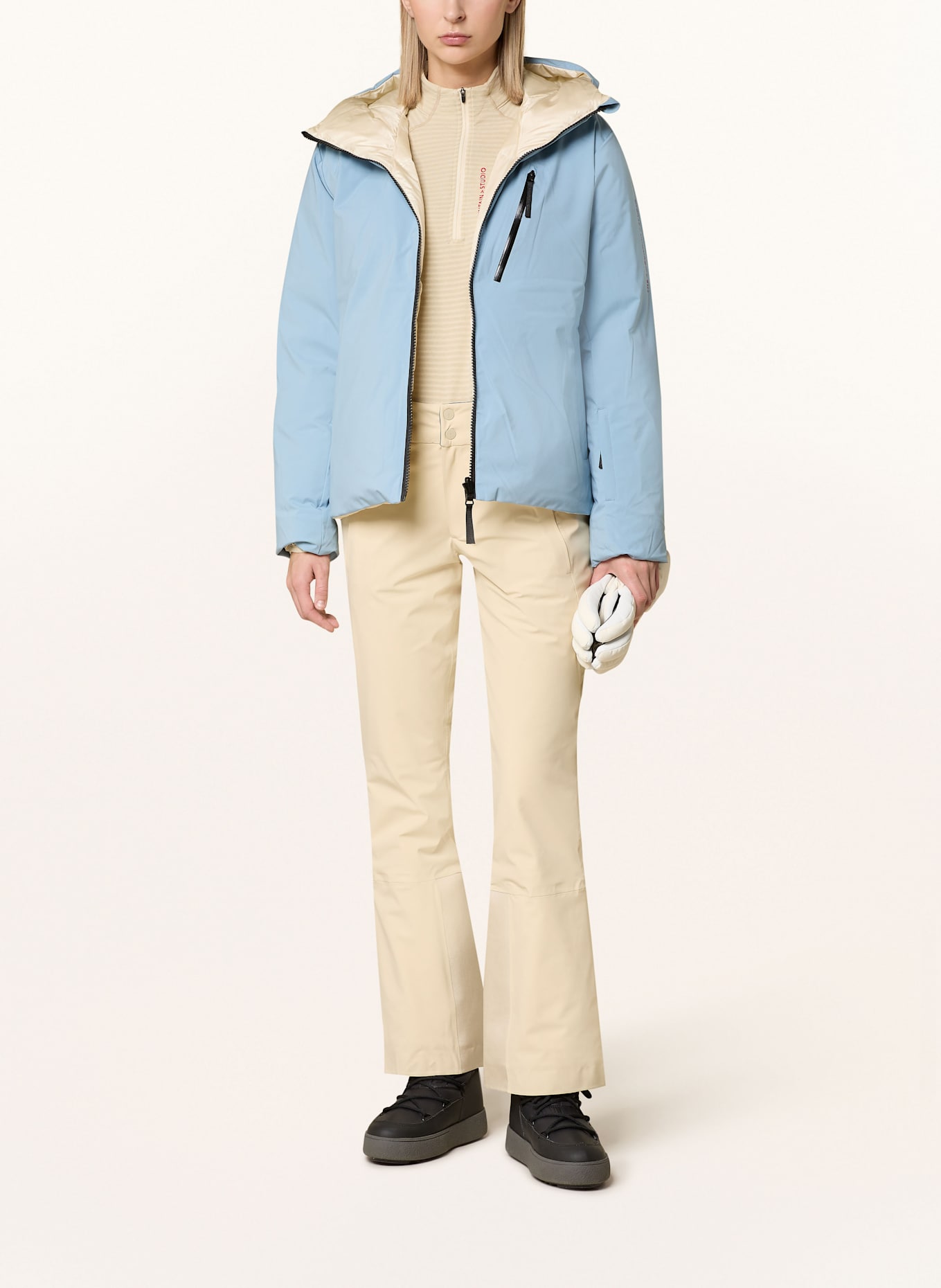 THE MOUNTAIN STUDIO Daunen-Skijacke: HELLBLAU / BEIGE