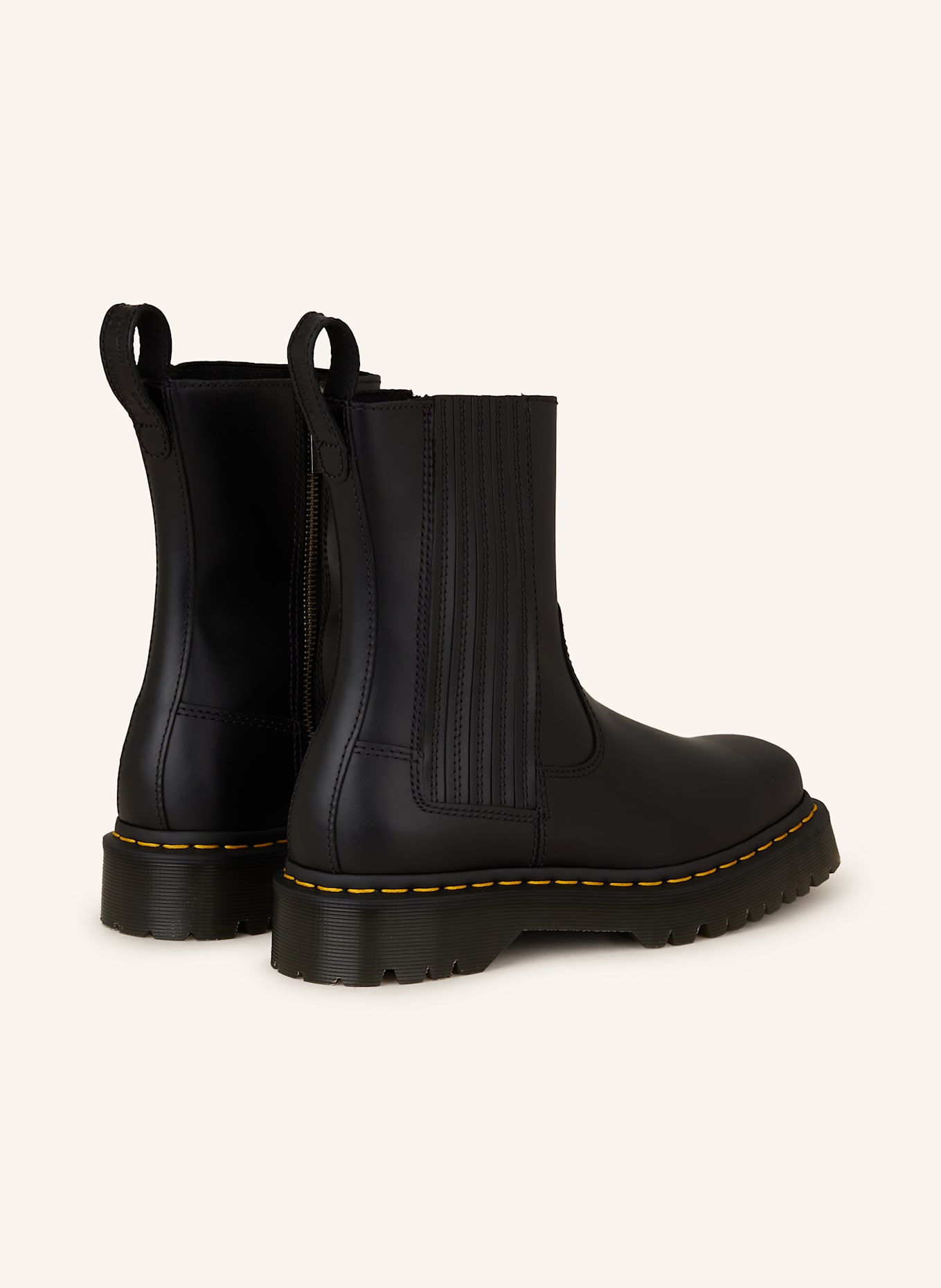 Dr. Martens Chelsea boots AMAAYAH, Color: BLACK (Image 2)