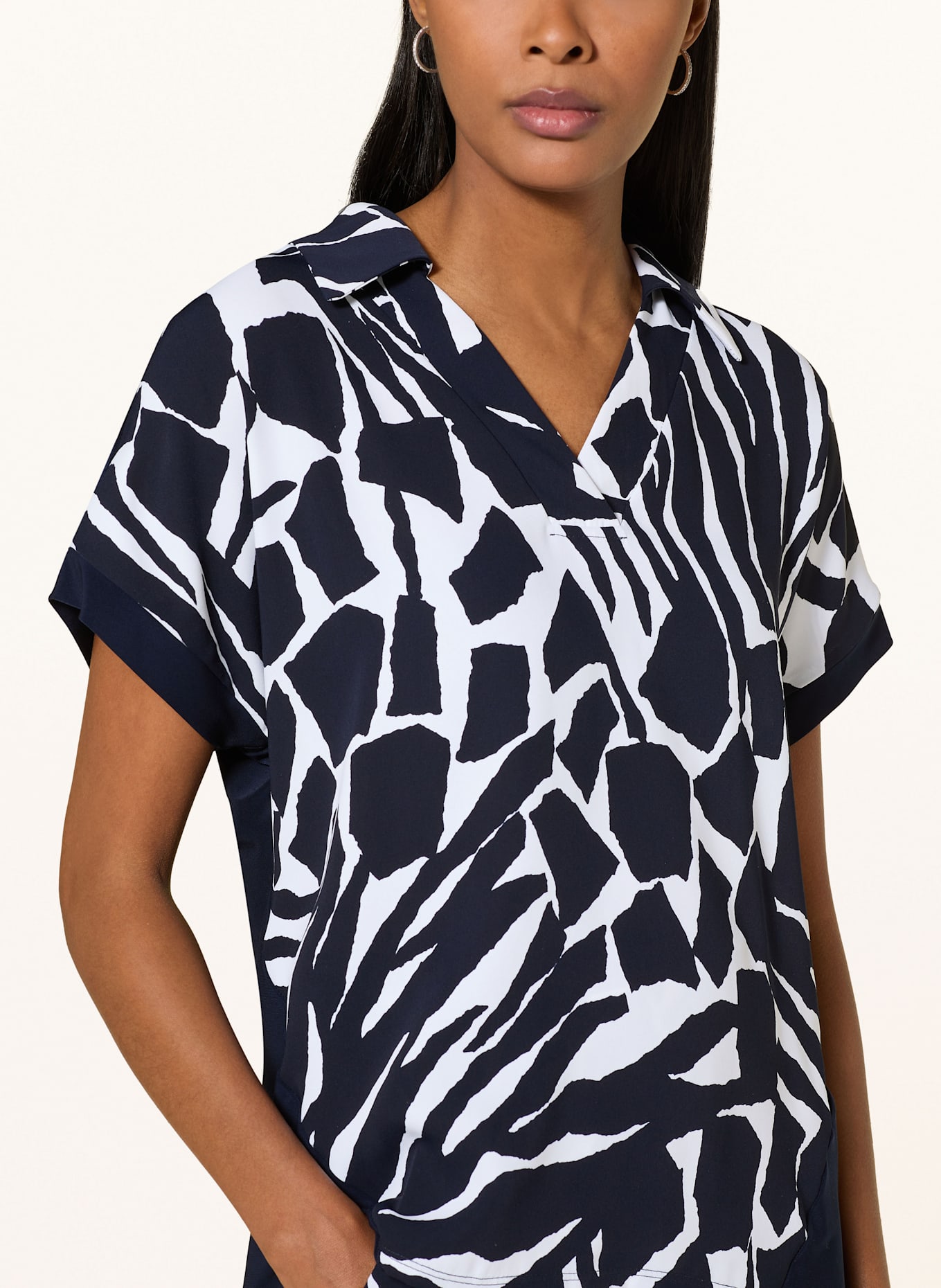 Joseph Ribkoff Blusenshirt im Materialmix: WEISS / DUNKELBLAU