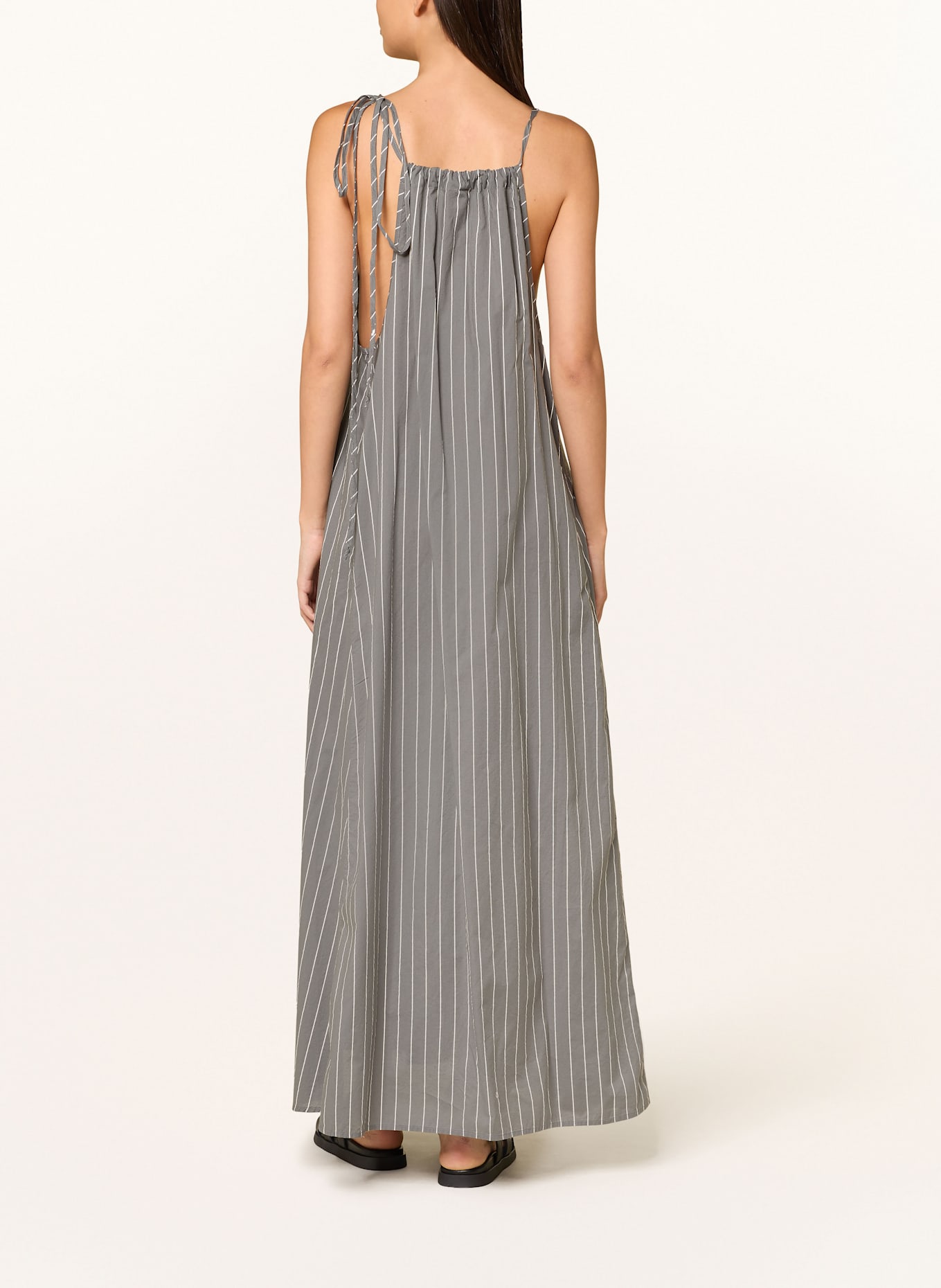 10DAYS Kleid: GRAU / WEISS