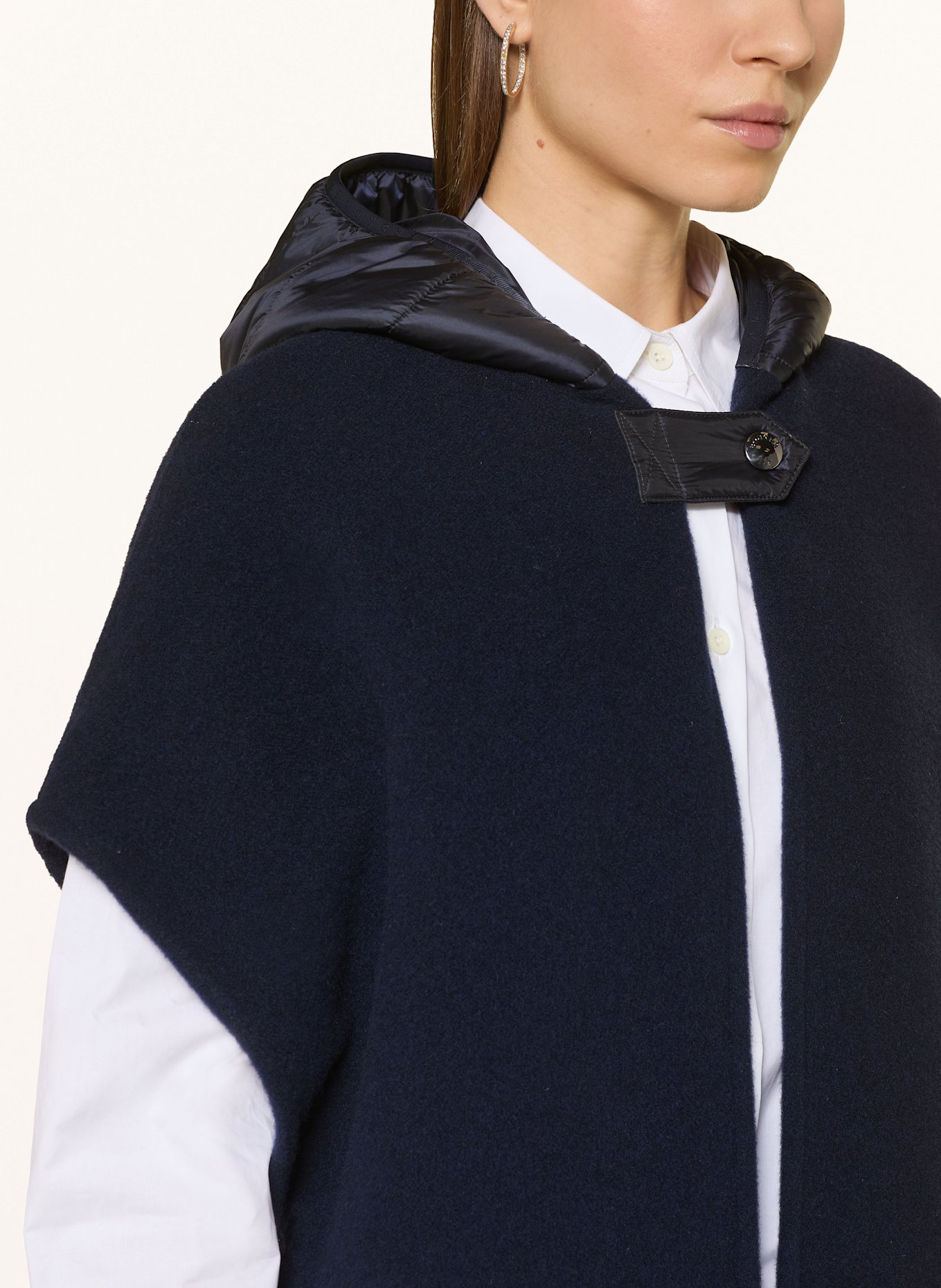 BOGNER Cape NILLA: DUNKELBLAU
