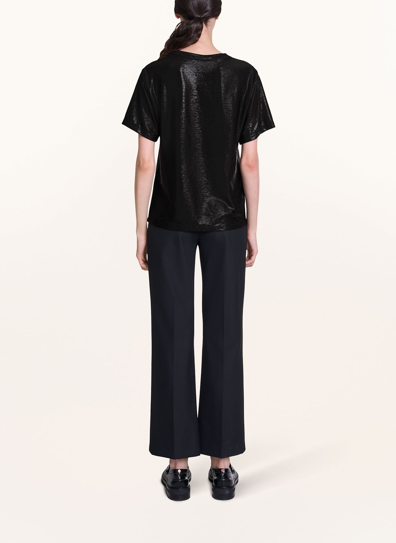 maje T-shirt z błyszczącą przędzą: CZARNY