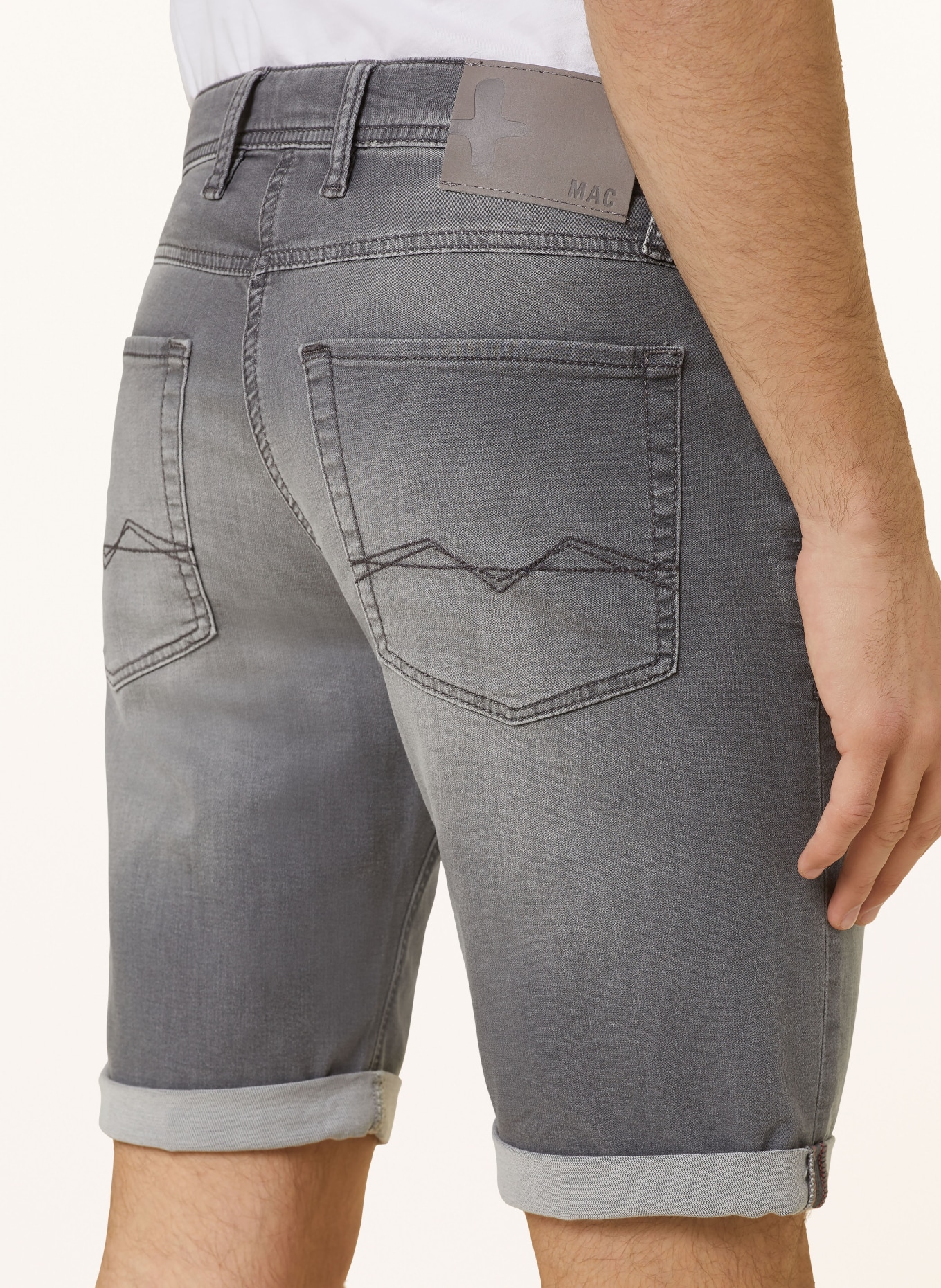 MAC Jeans-Shorts JOG'N BERMUDA , Farbe: HELLGRAU (Bild 5)