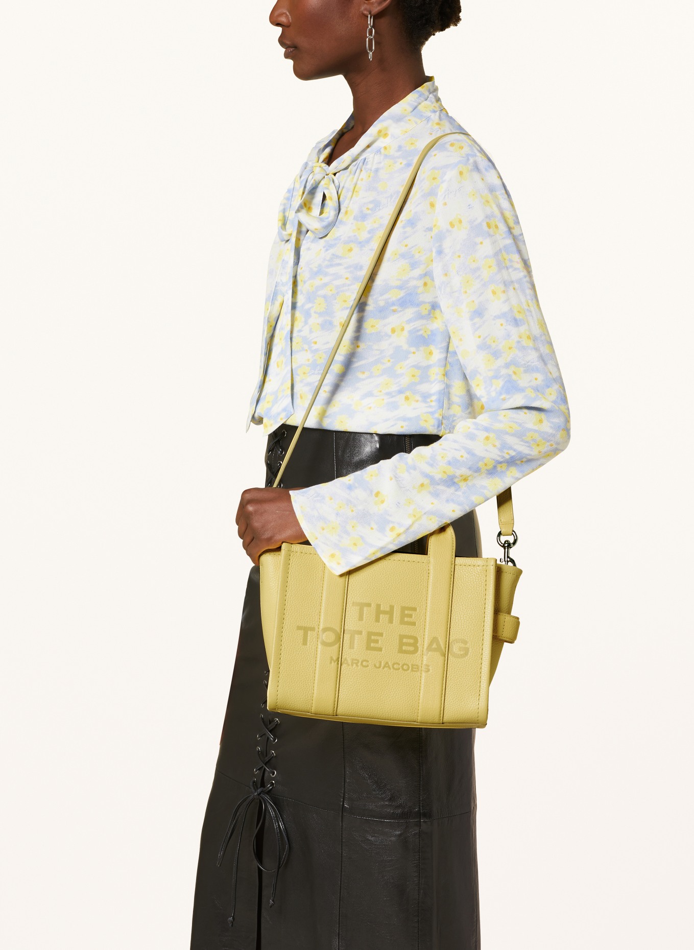 MARC JACOBS Shopper THE SMALL TOTE BAG LEATHER, Color: YELLOW (Image 4)