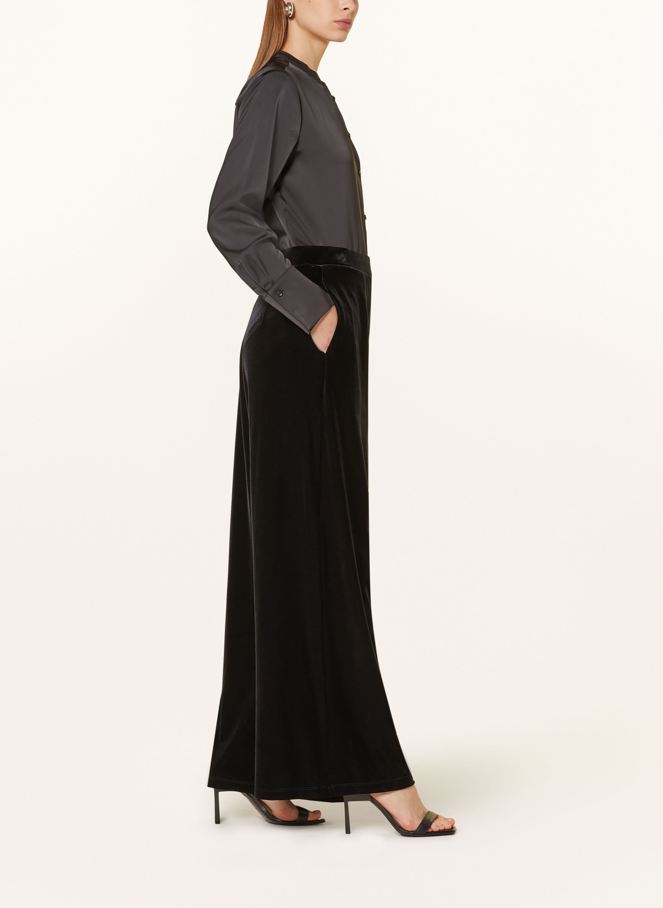 Phase Eight Velvet trousers FLORENTINE, Color: BLACK (Image 4)