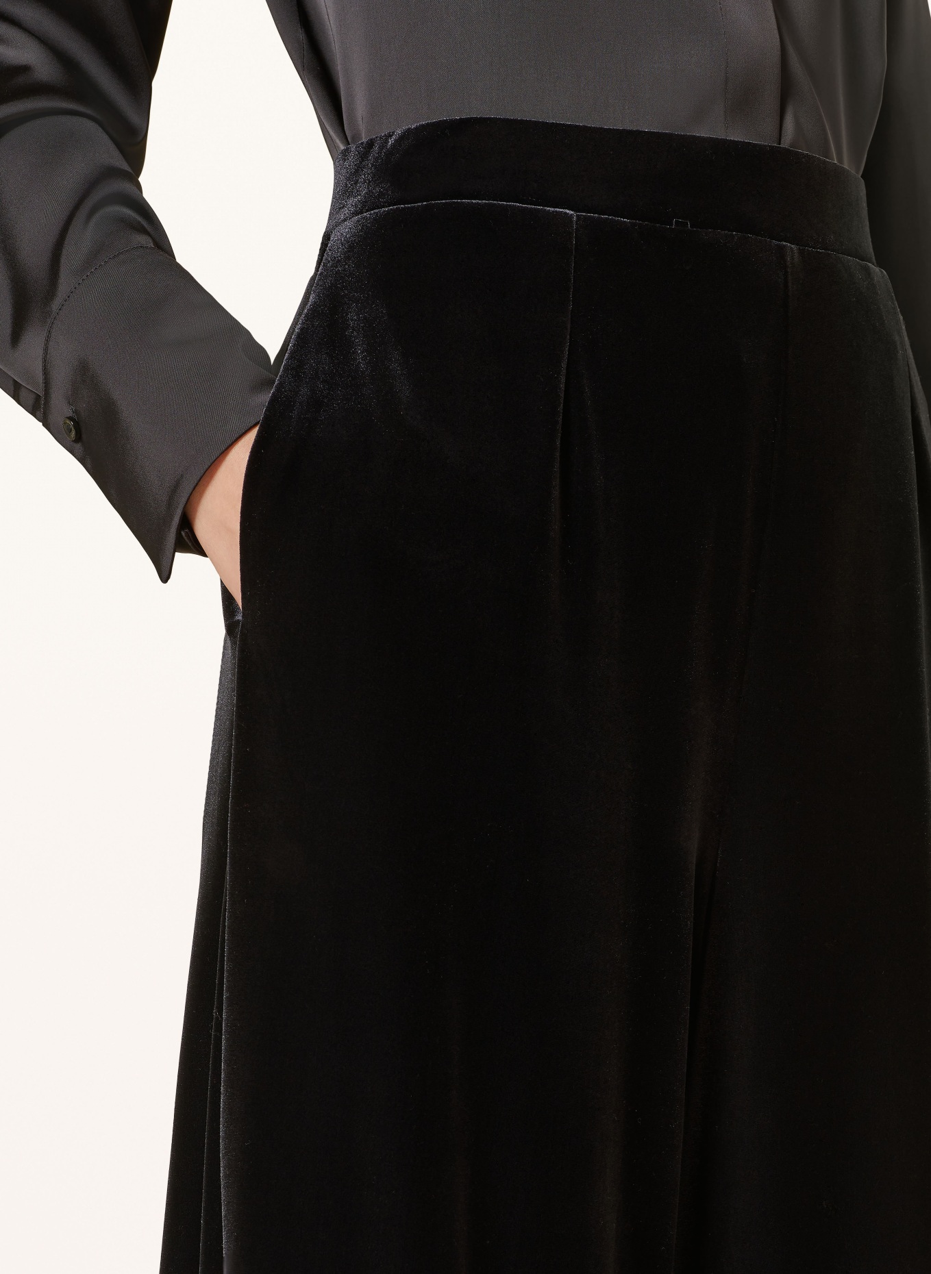 Phase Eight Velvet trousers FLORENTINE, Color: BLACK (Image 5)