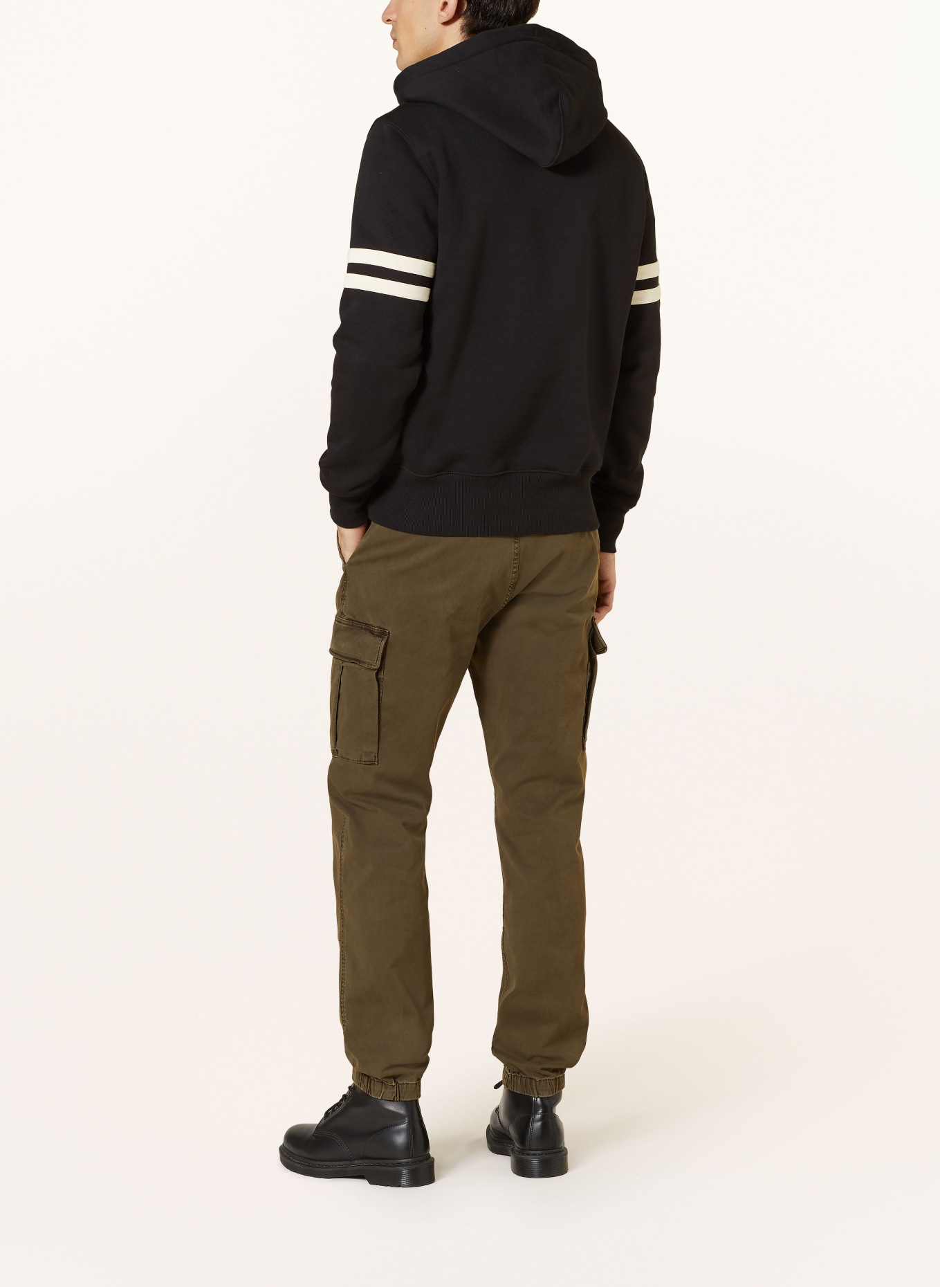 TOMMY HILFIGER Cargohose Relaxed Tapered Fit, Farbe: OLIV (Bild 3)