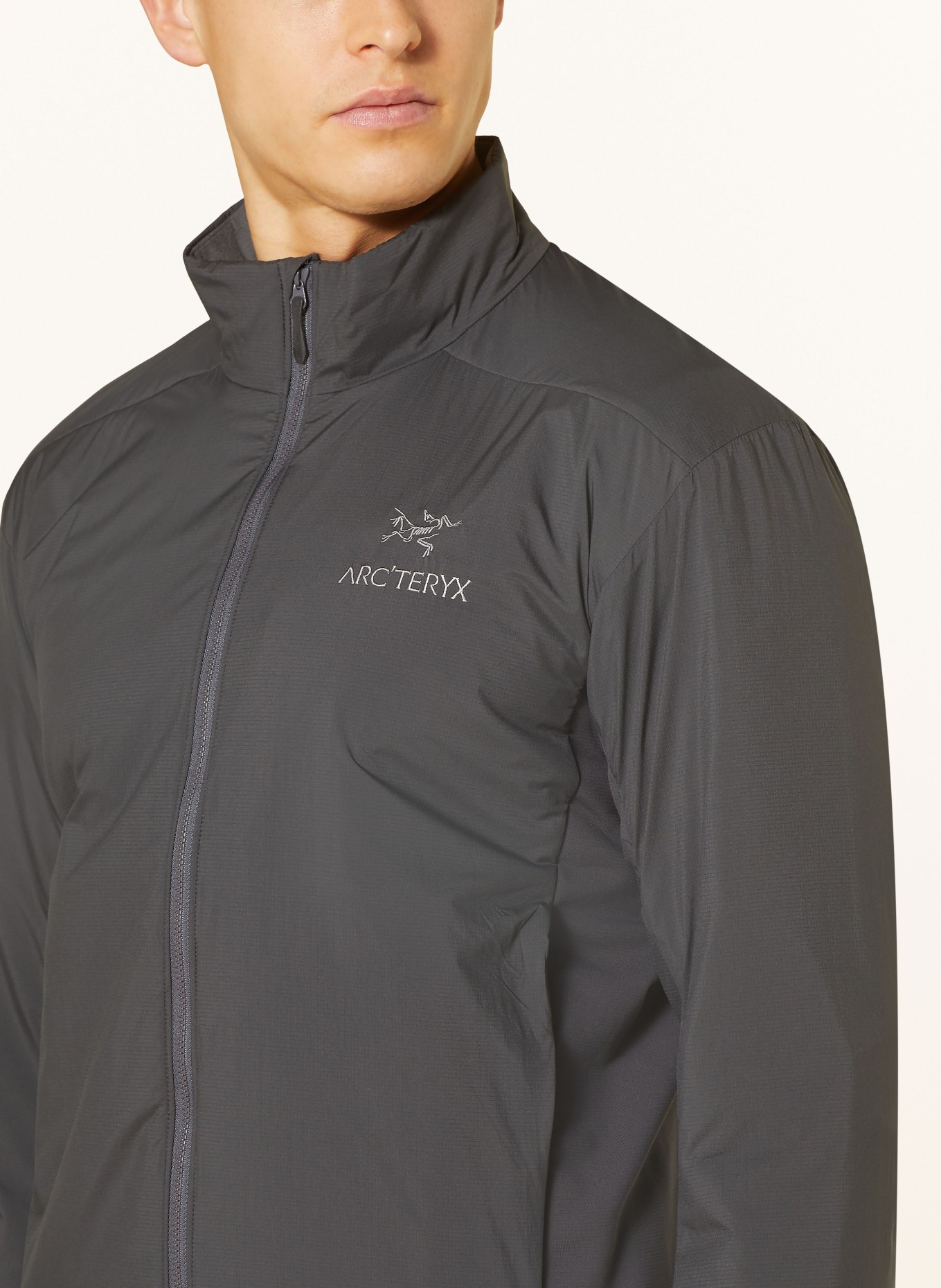 ARC'TERYX Mid-layer jacket ATOM, Color: DARK GRAY (Image 4)