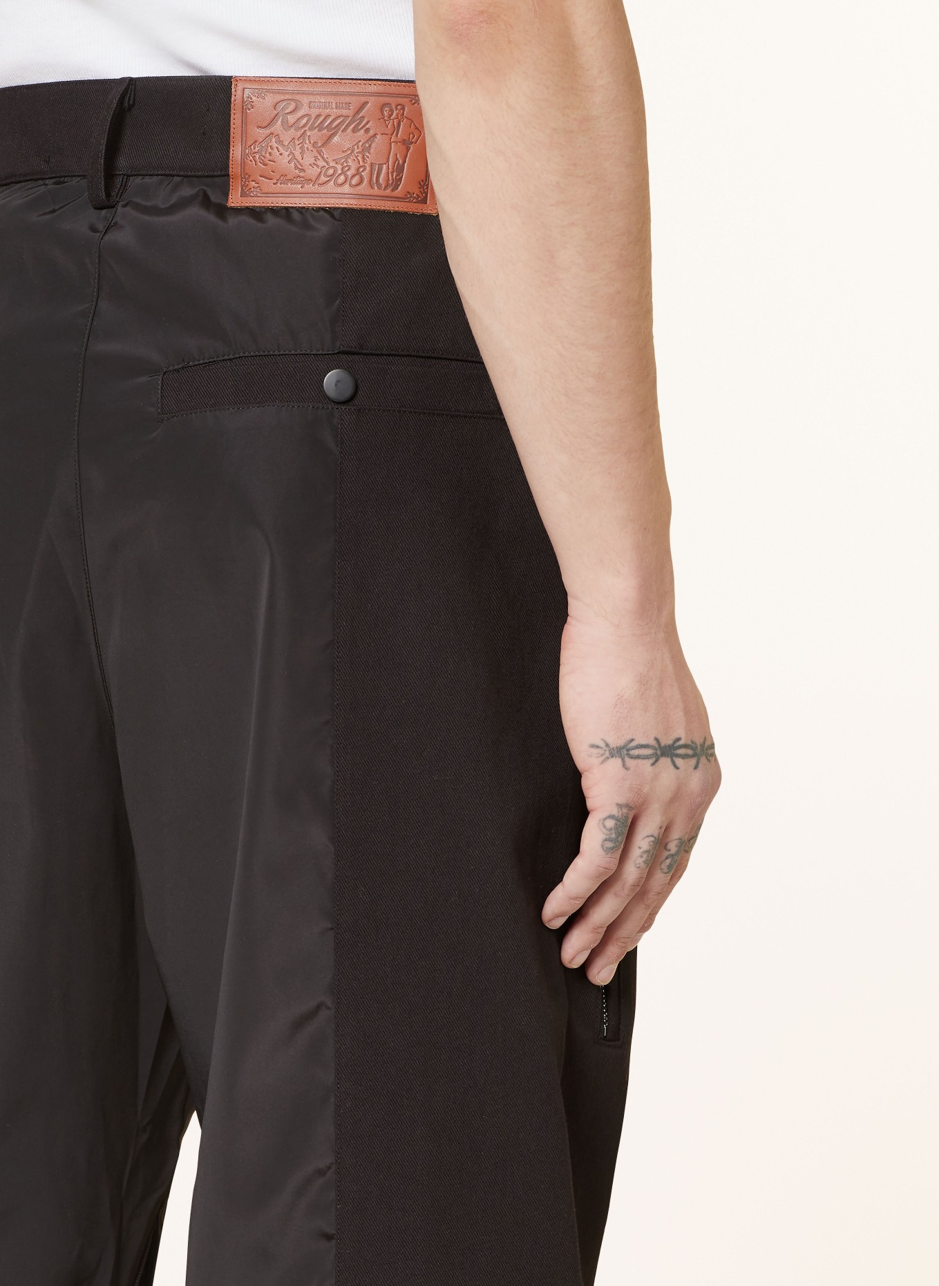 rough. Trousers regular fit, Color: BLACK (Image 6)