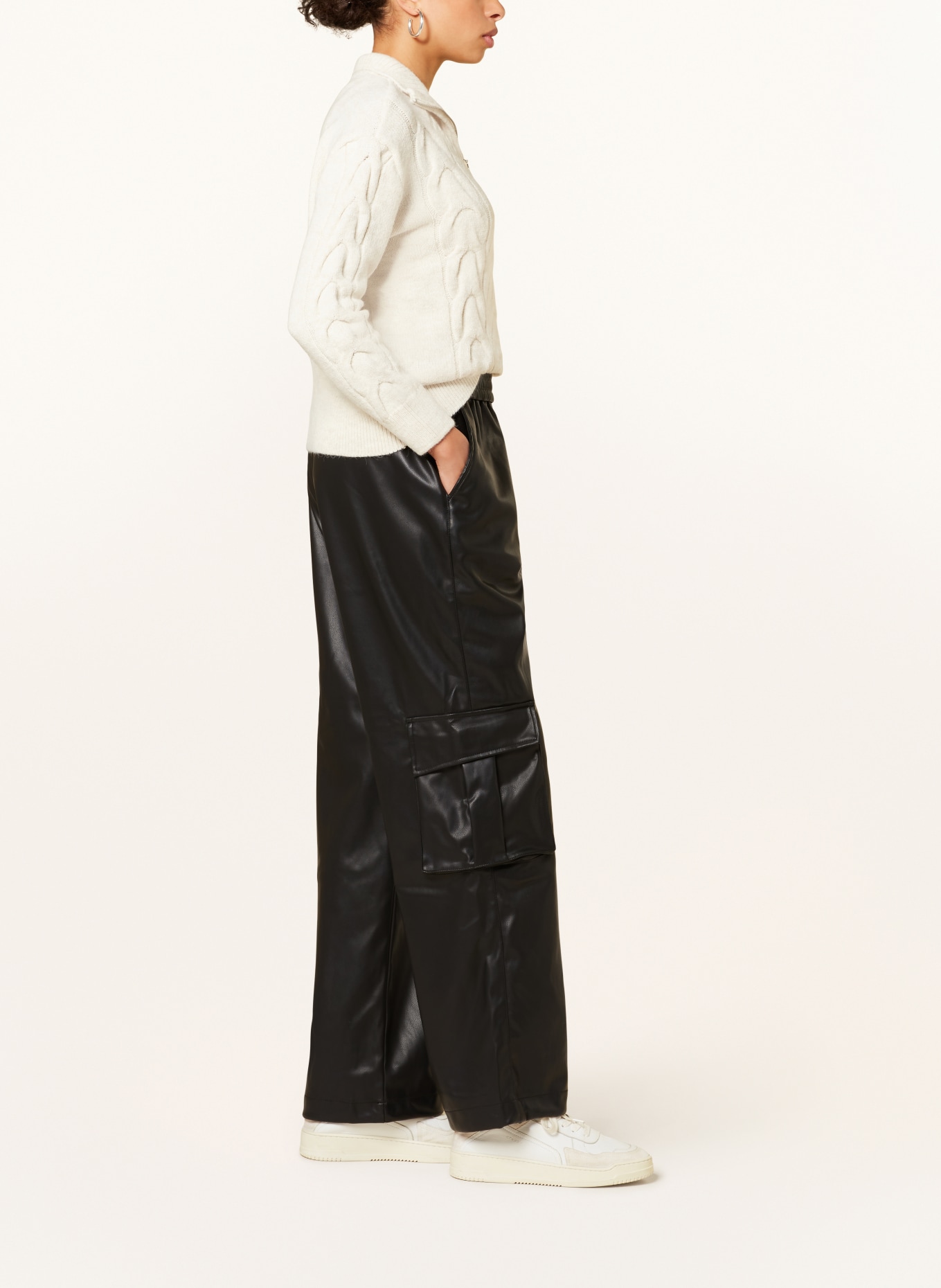 ONLY Cargo pants in leather look, Color: BLACK (Image 4)