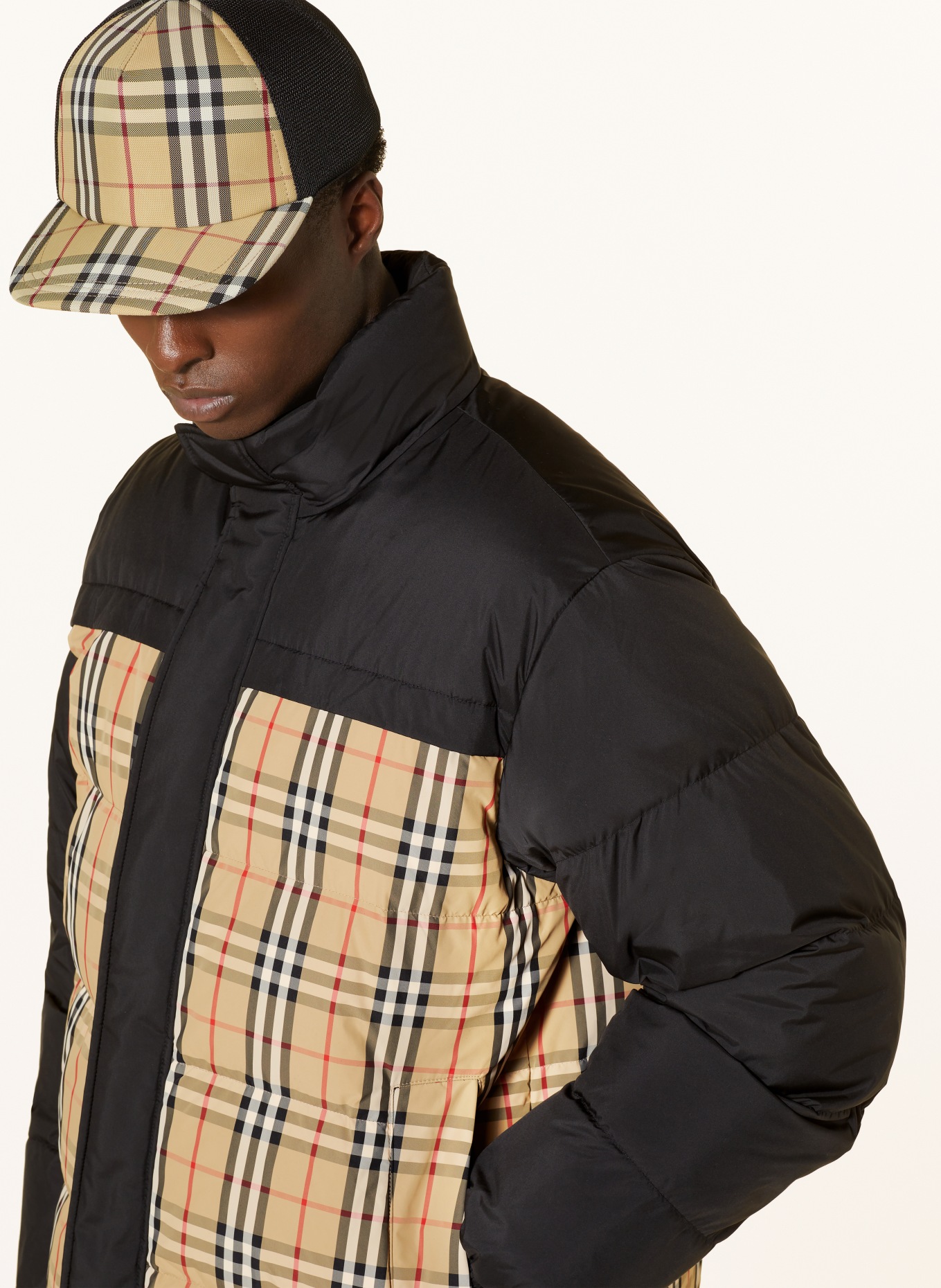 BURBERRY Down jacket OAKMERE reversible, Color: BEIGE/ BLACK/ RED (Image 6)