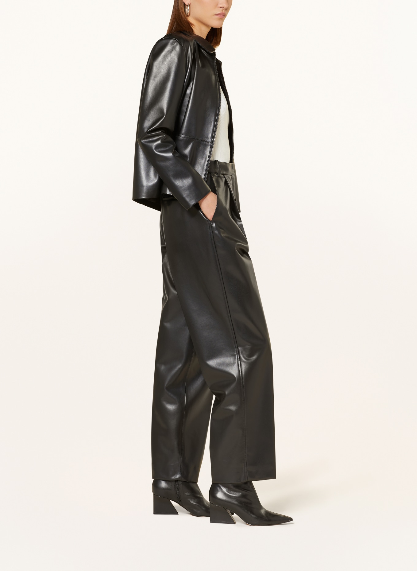 Calvin Klein Hose in Lederoptik, Farbe: SCHWARZ (Bild 4)
