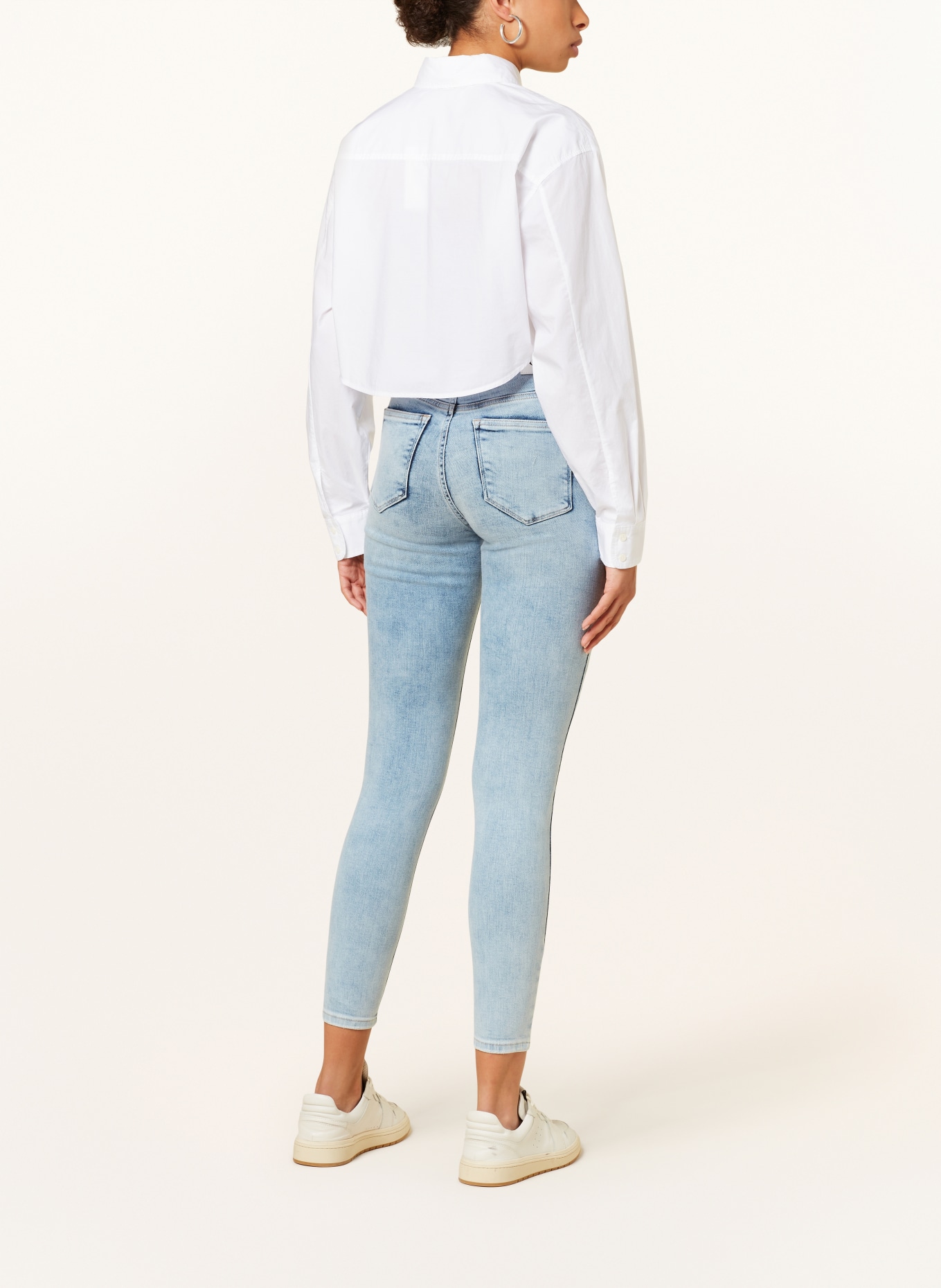 Calvin Klein Jeans Jeansy skinny, Kolor: 1AA Denim Light (Obrazek 3)