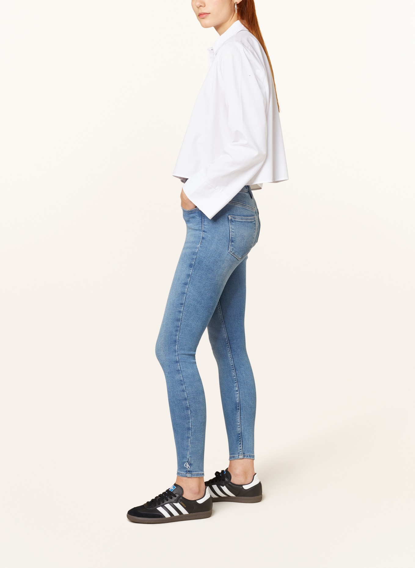 Calvin Klein Jeans 7/8 džíny, Barva: 1A4 DENIM MEDIUM (Obrázek 4)