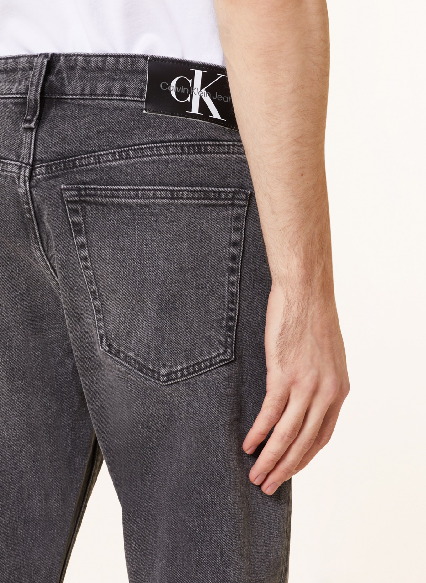 Calvin Klein Jeans Jeansy Slim Taper Fit, Kolor: SZARY (Obrazek 6)