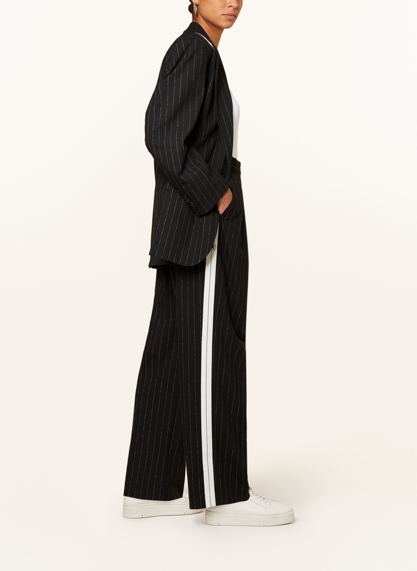 TOMMY HILFIGER Wide leg trousers with tuxedo stripes, Color: BLACK/ WHITE (Image 4)