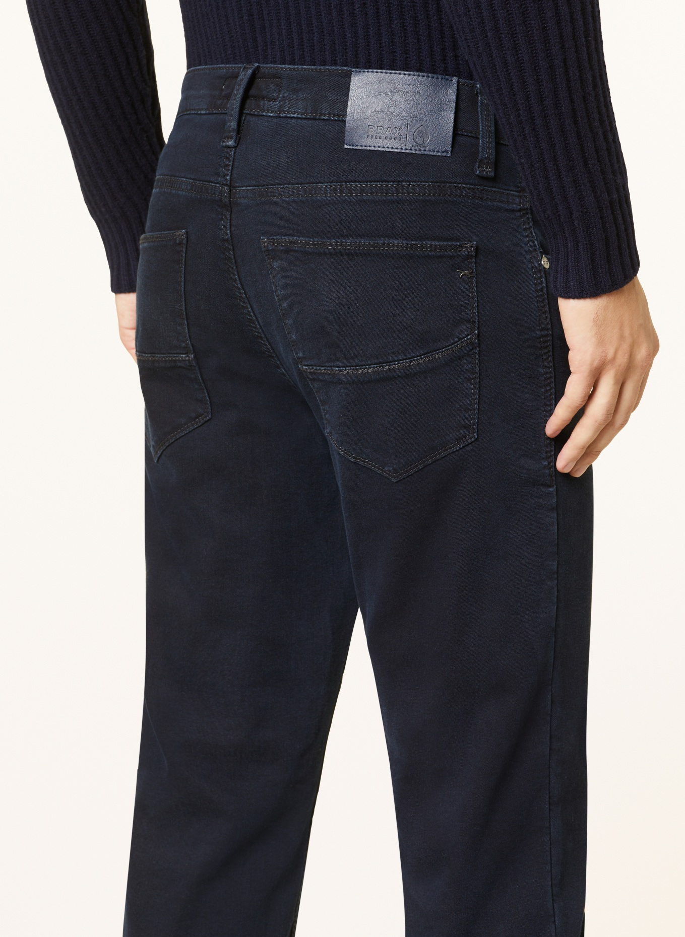 BRAX Thermo-Jeans CADIZ Straight Fit, Farbe: 23 DARK BLUE (Bild 6)