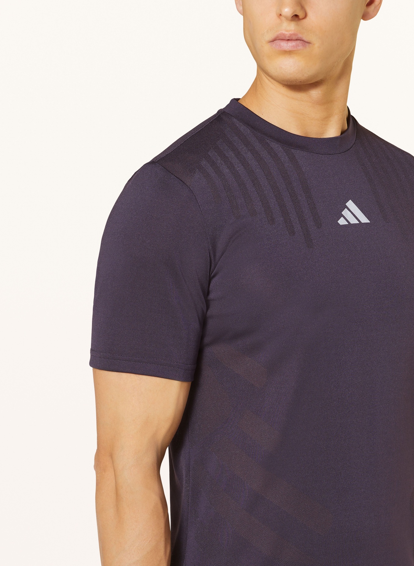 adidas T-Shirt HIIT AIRCHILL, Farbe: DUNKELLILA (Bild 4)