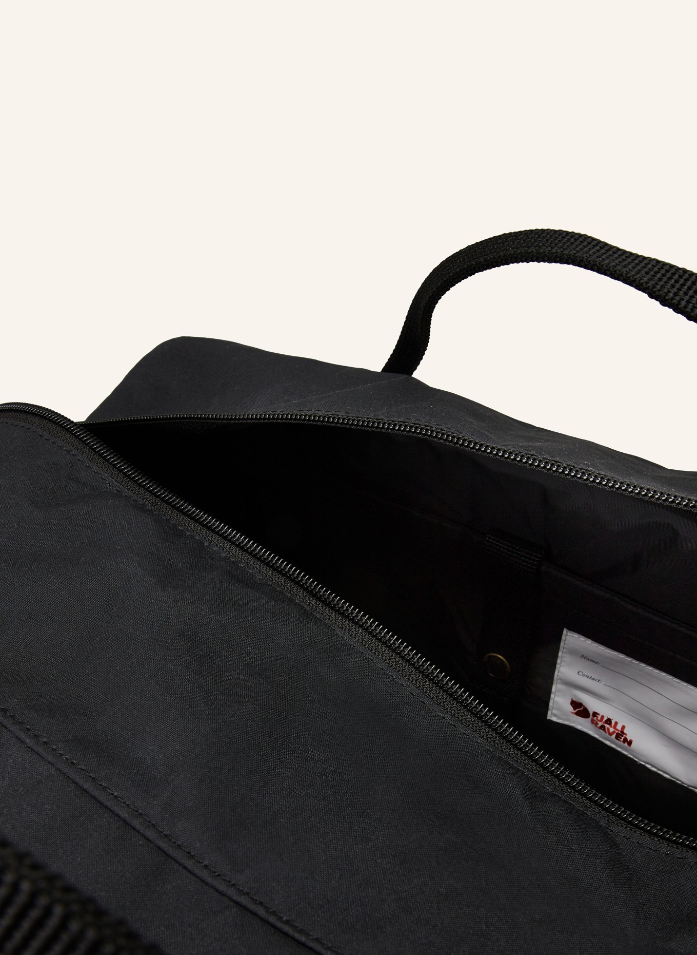 FJÄLLRÄVEN Travel bag KÅNKEN 30 l with laptop compartment, Color: BLACK (Image 3)