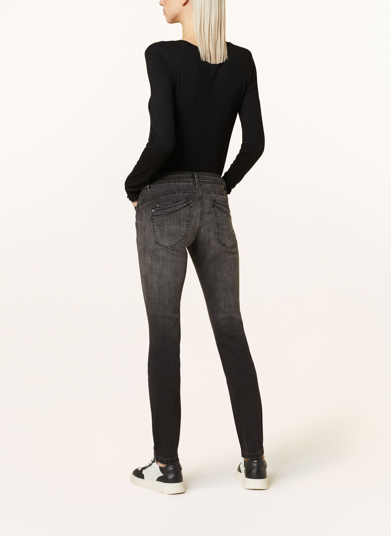 Buena Vista Jeans MALIBU mit Schmucksteinen, Farbe: 9220 black sparkling (Bild 3)