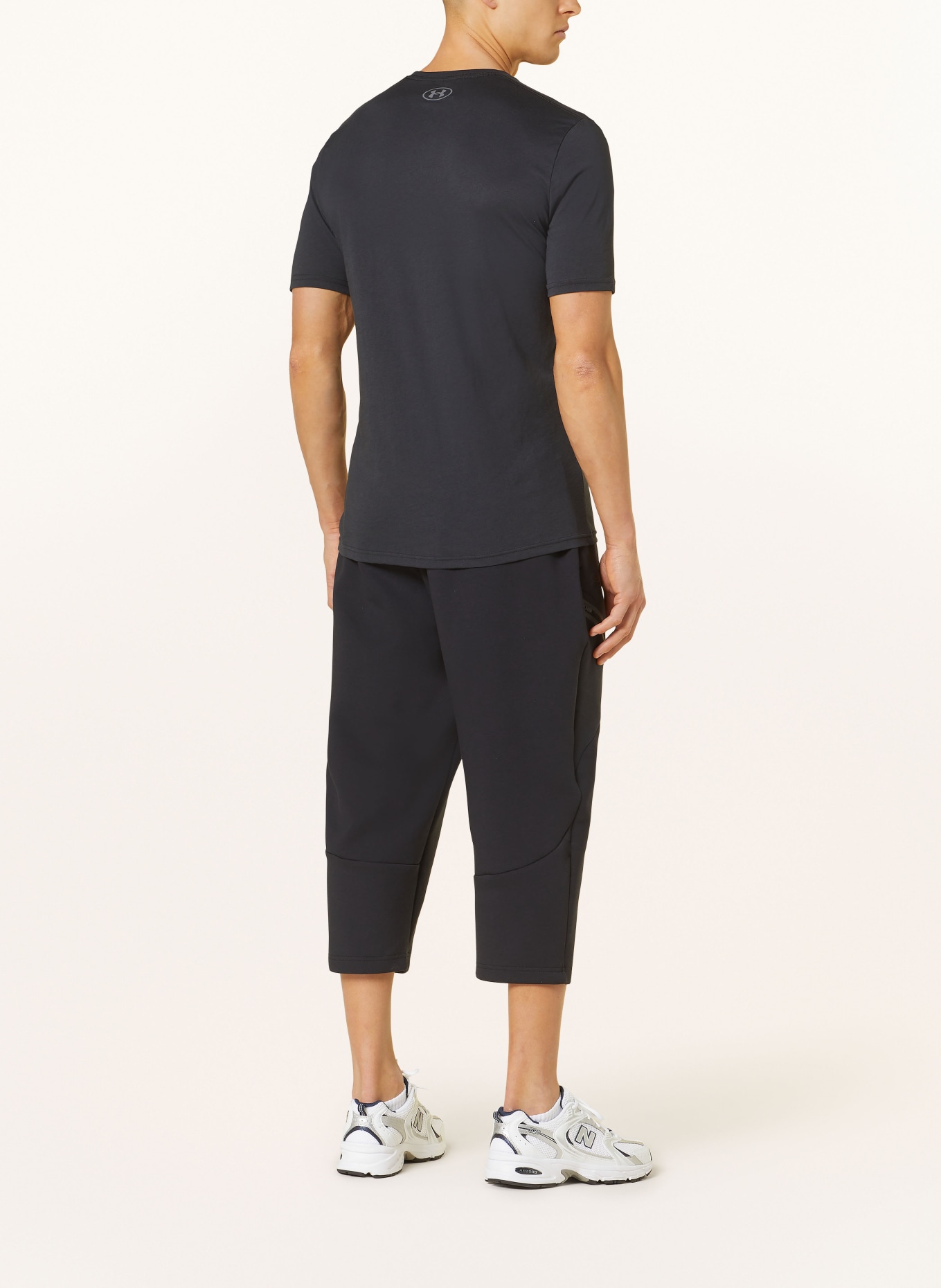 UNDER ARMOUR Trousers UNSTOPPABLE in jogger style, Color: BLACK (Image 3)