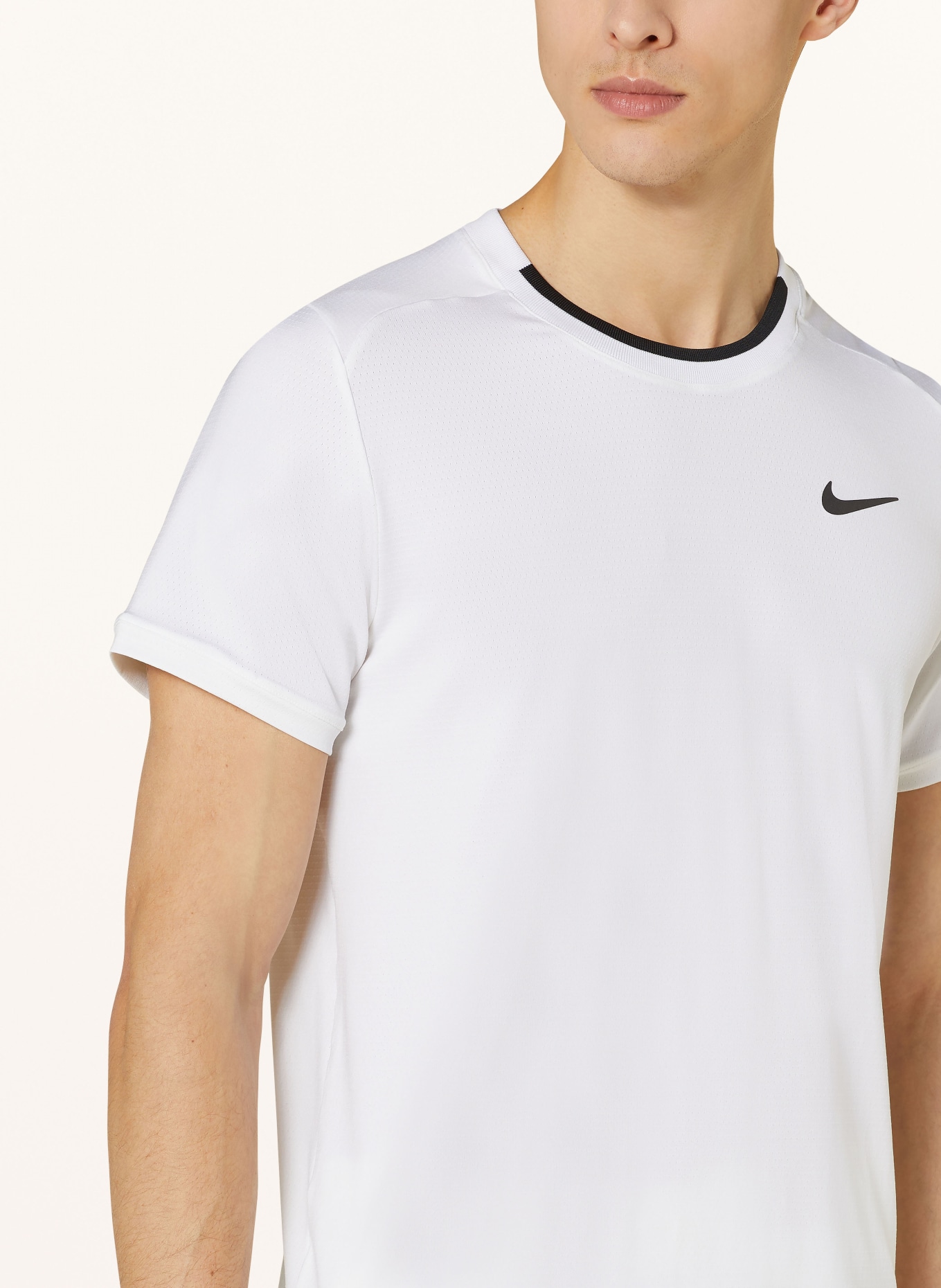 Nike T-Shirt NIKECOURT DRI-FIT ADVANTAGE, Farbe: WEISS (Bild 4)