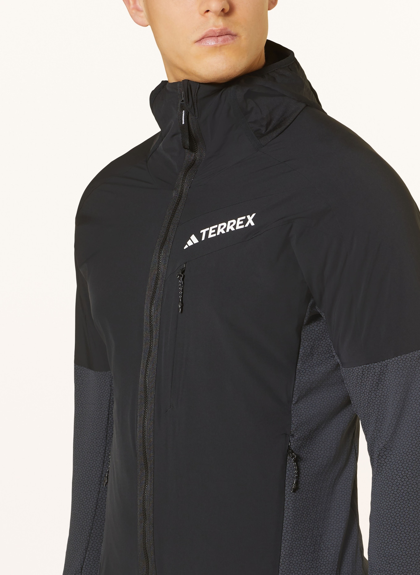adidas TERREX Midlayer-Jacke TERREX TECHROCK, Farbe: SCHWARZ (Bild 4)