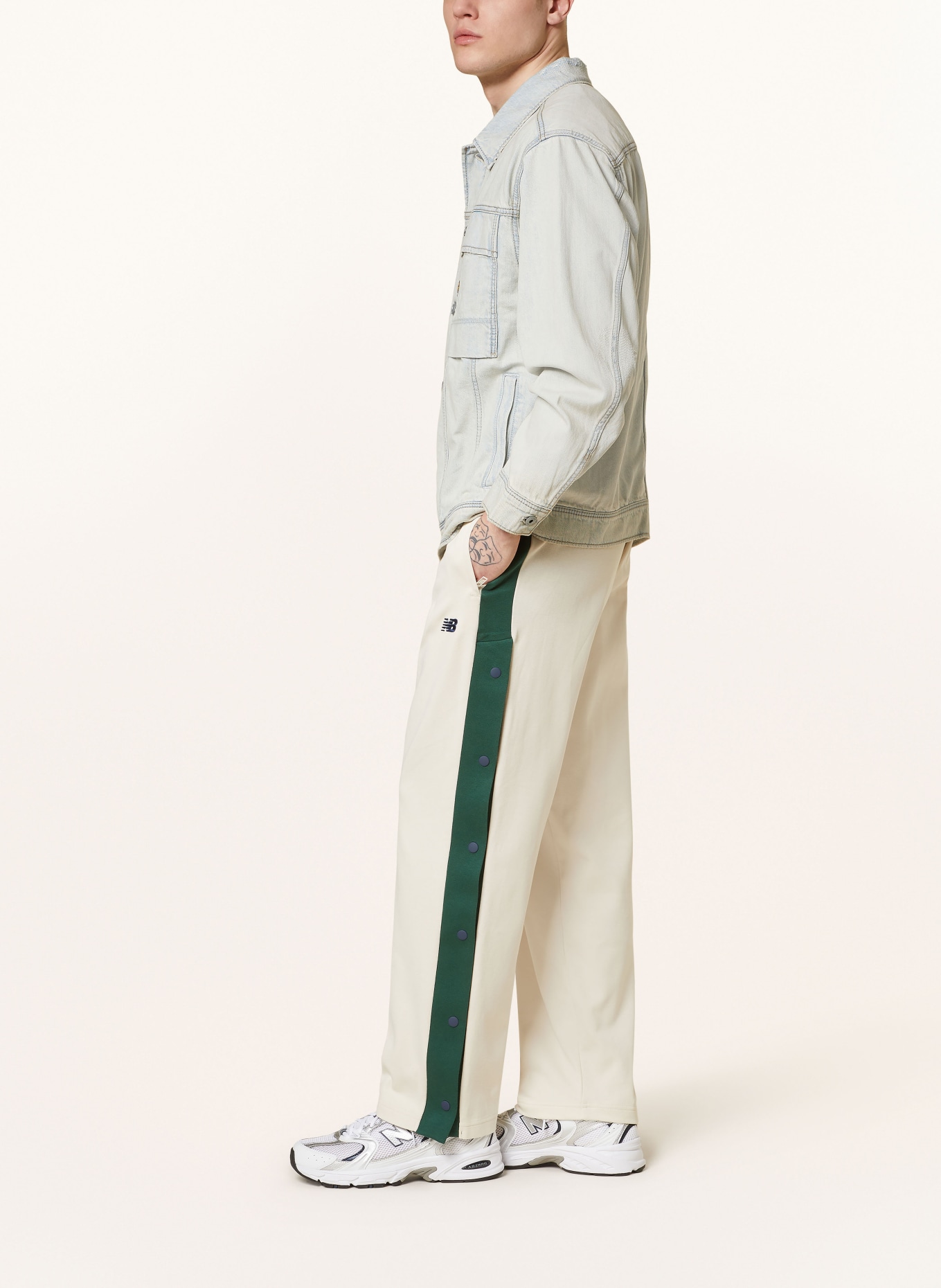 new balance Spodnie dresowe, Kolor: KREMOWY/ CIEMNOZIELONY/ GRANATOWY (Obrazek 4)
