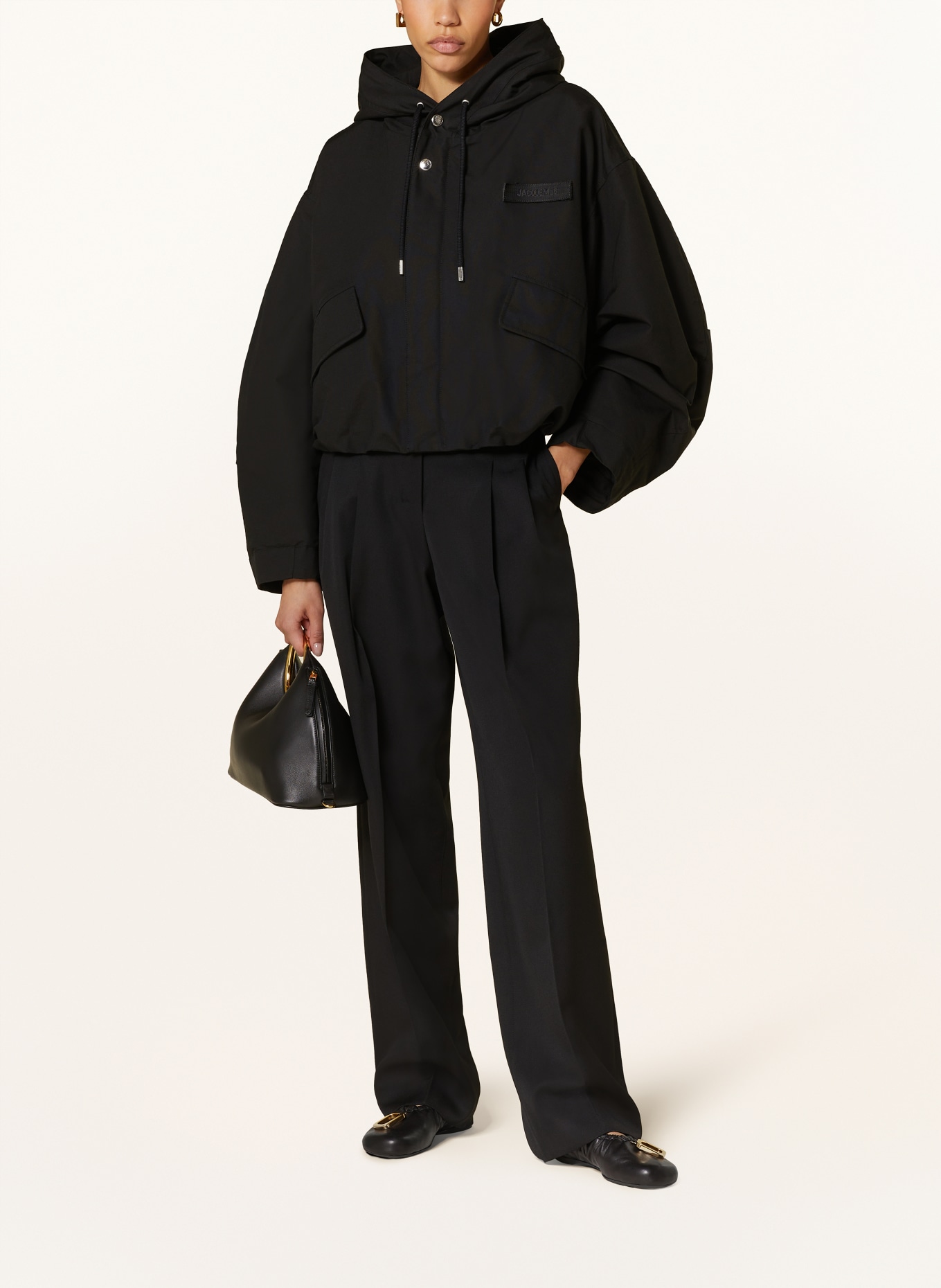 JACQUEMUS Cropped jacket LA PARKA COURTE CARACO, Color: BLACK (Image 2)