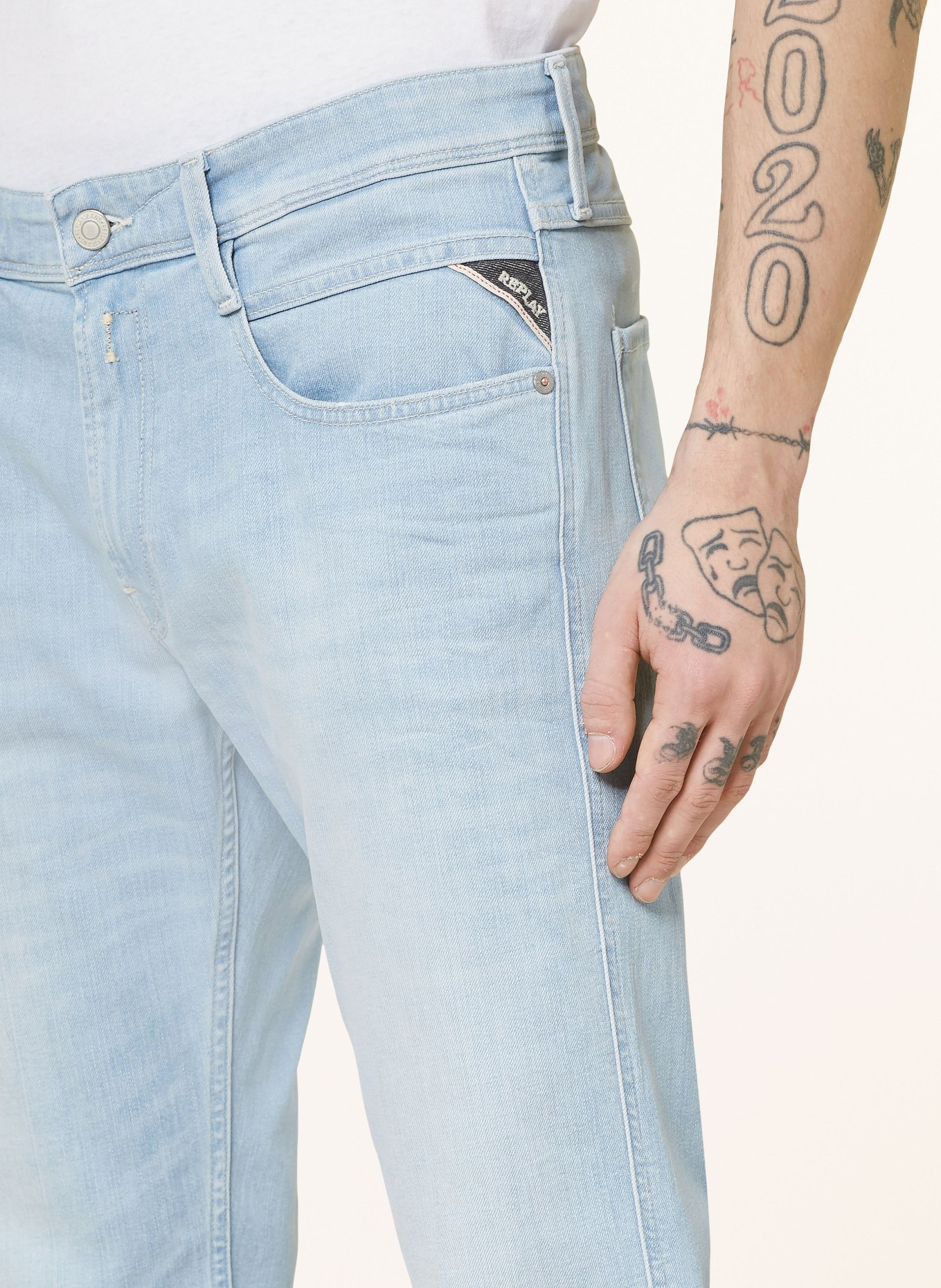 REPLAY Jeans Extra Slim Fit, Farbe: 010 LIGHT BLUE (Bild 5)