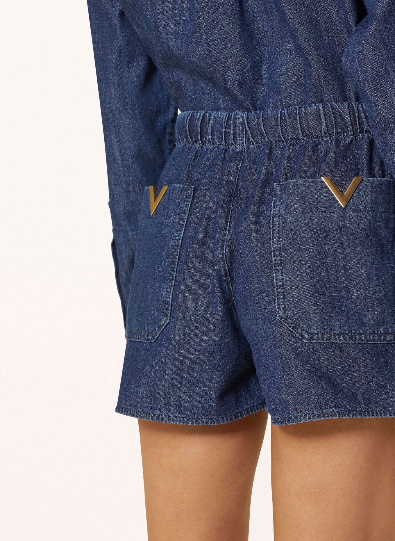 VALENTINO Denim shorts, Color: 558 MEDIUM BLUE DENIM (Image 5)